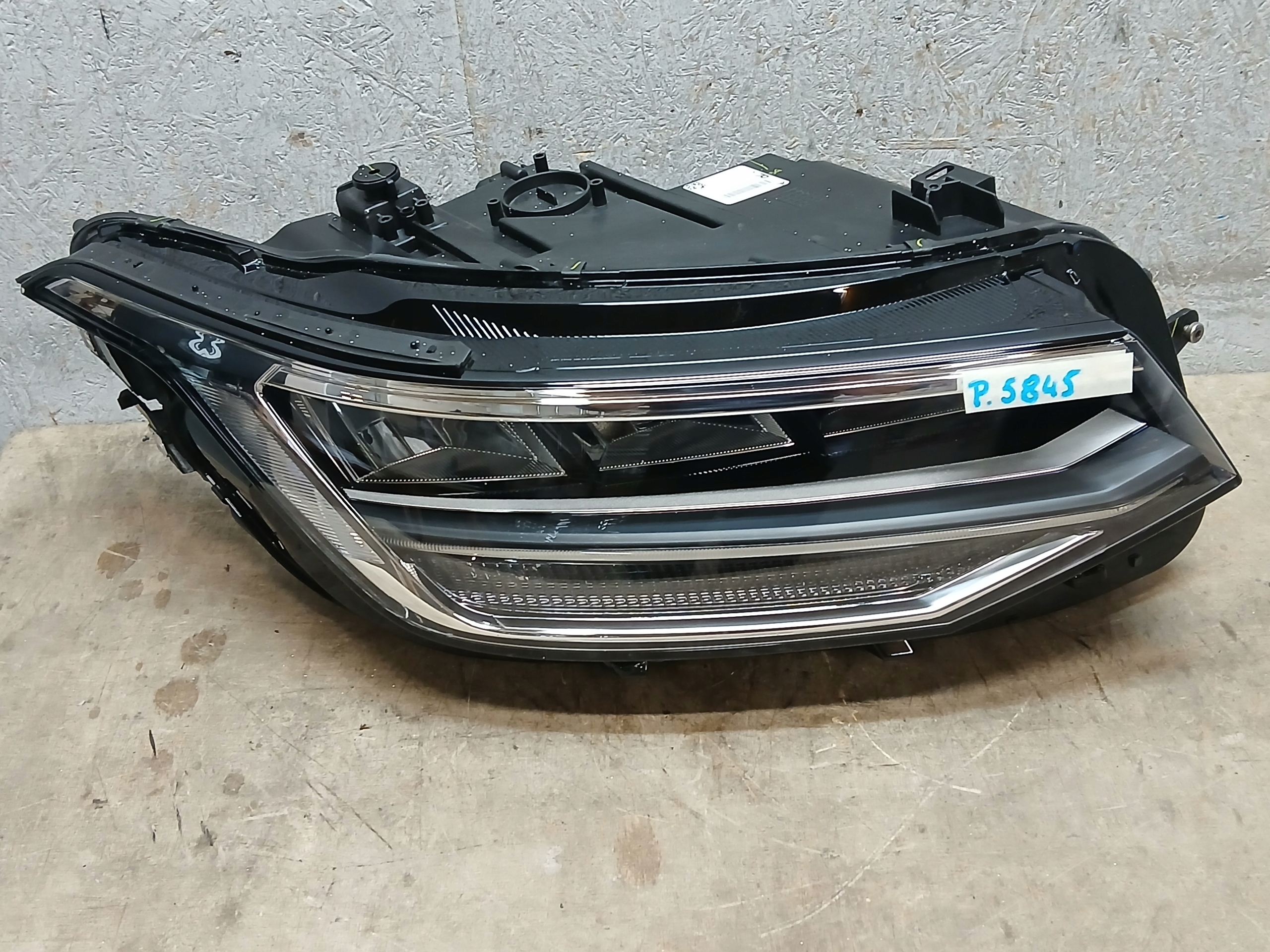 light front right VW TIGUAN ALLSPACE II 2 5NN FULL LED LIFT 19- 5NN941036B