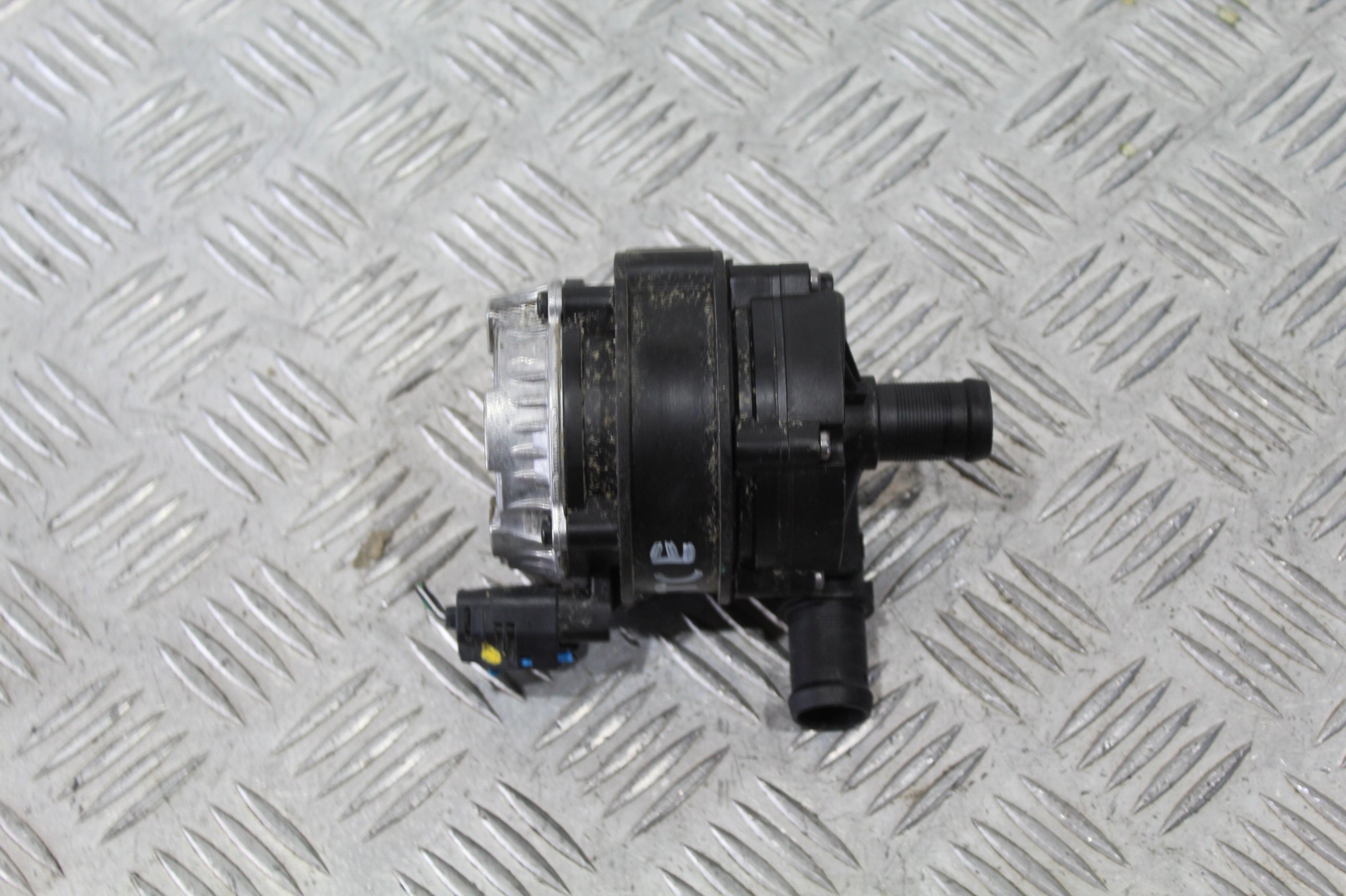 water pump MEGANE IV LIFT 210103582R