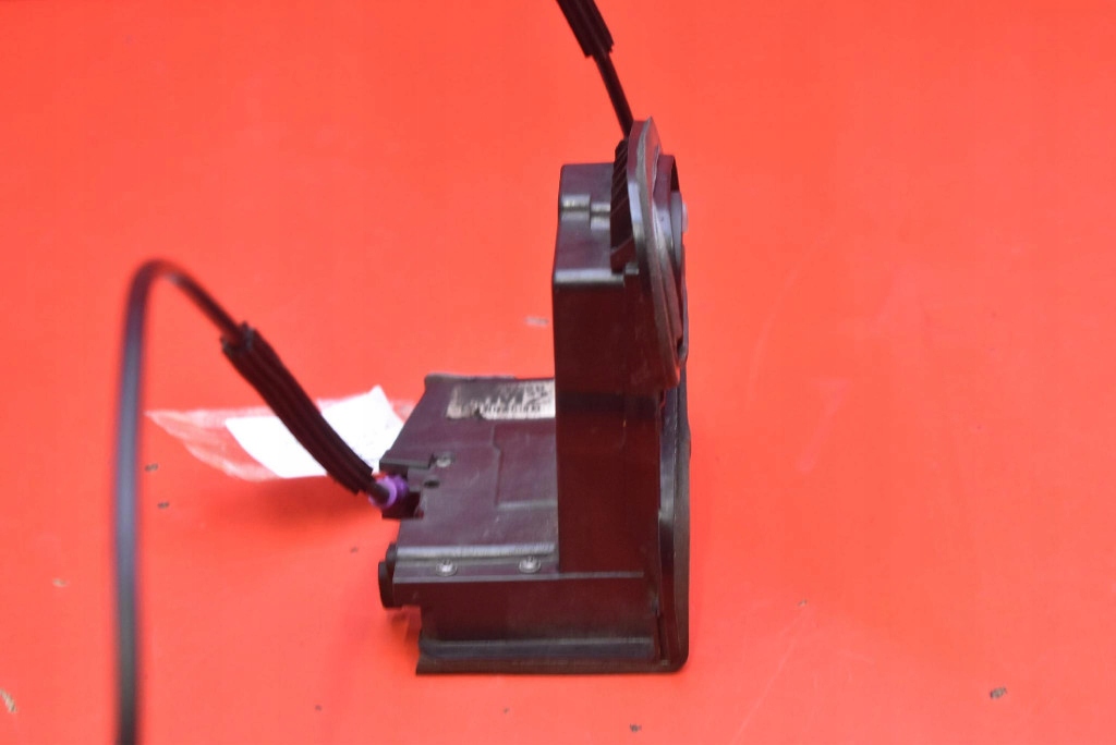 lock door left front front EU OPEL INSIGNIA B KOMBI 17-20