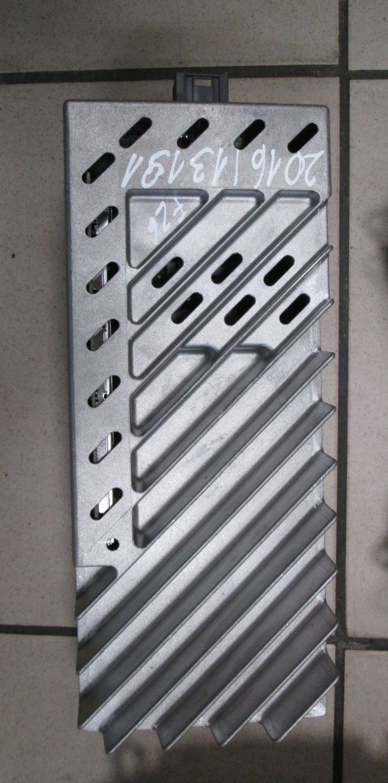 9330057 - BMW F16 F25 F30 HARMAN KARDON усилитель 9393185