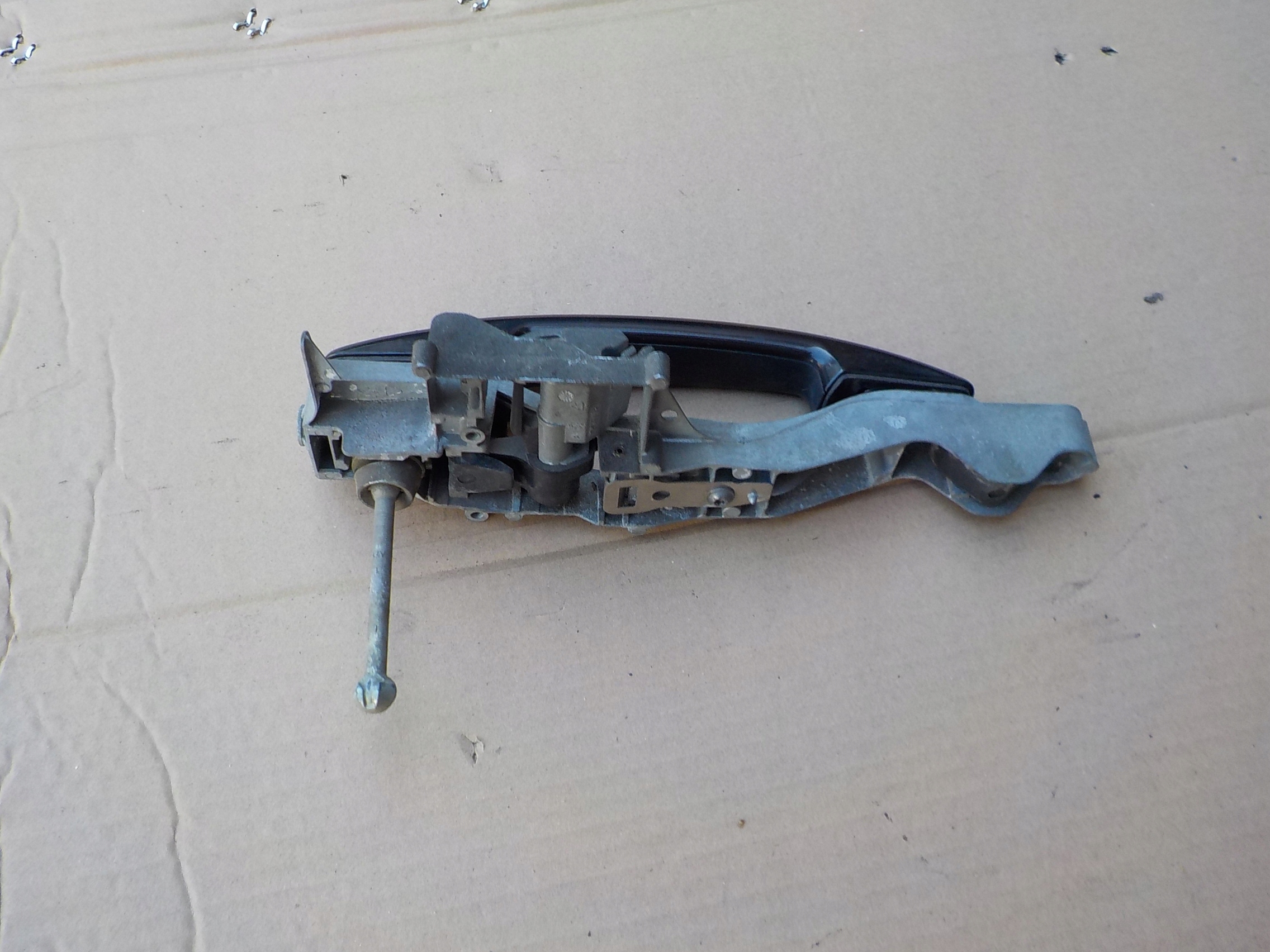 handle left front peugeot 207 5D 2006r