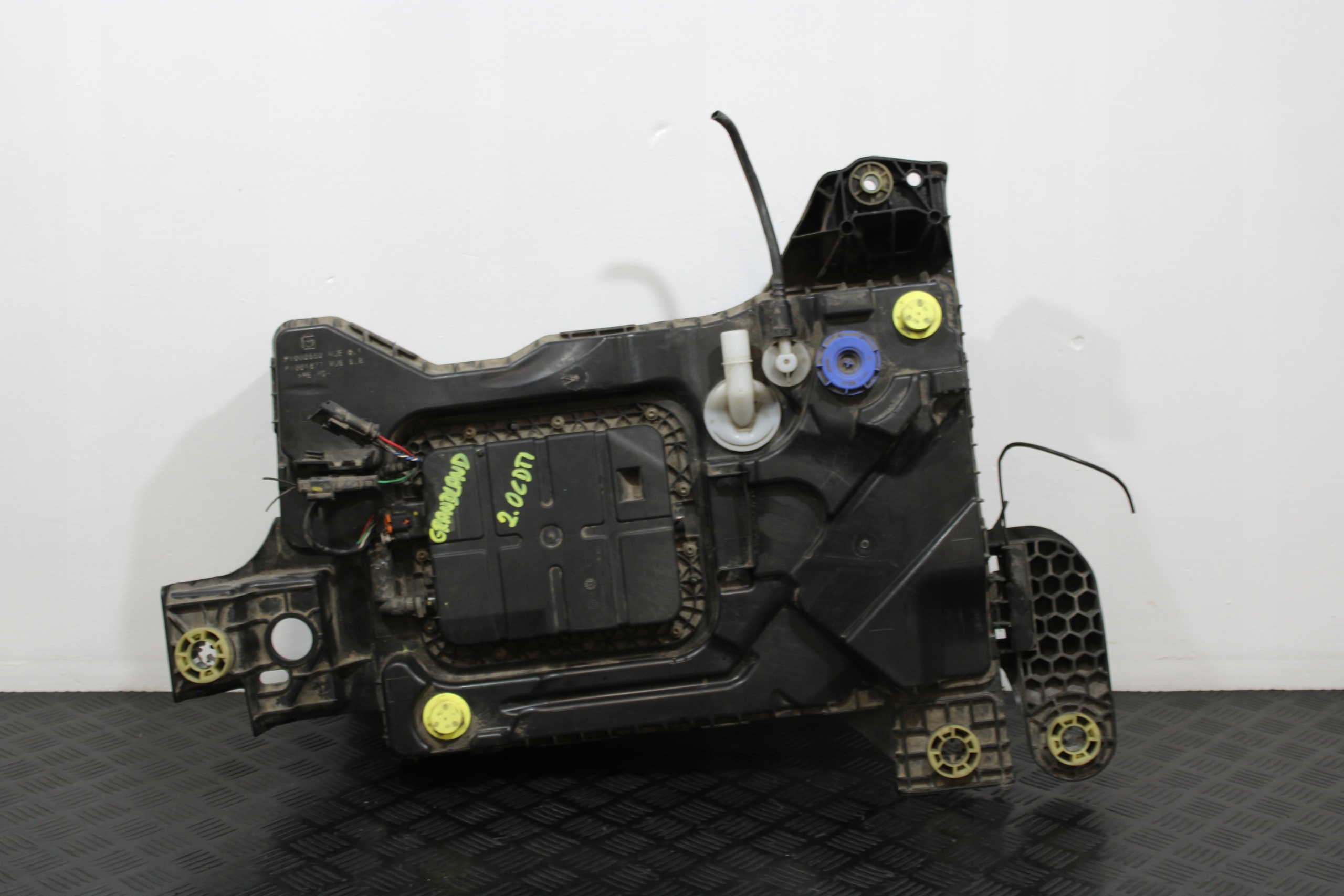 ZBIORNIK ADBLUE POMPA P1002559 OPEL GRANDLAND X