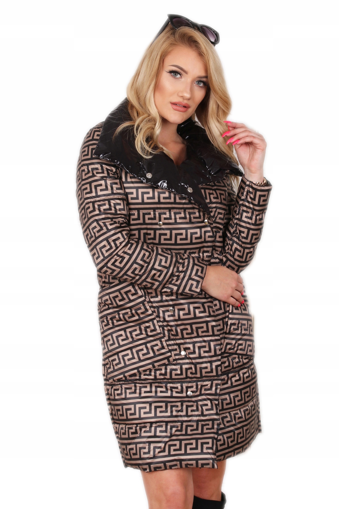 

Płaszcz Dwustronny Połysk Puch 36 S 2077