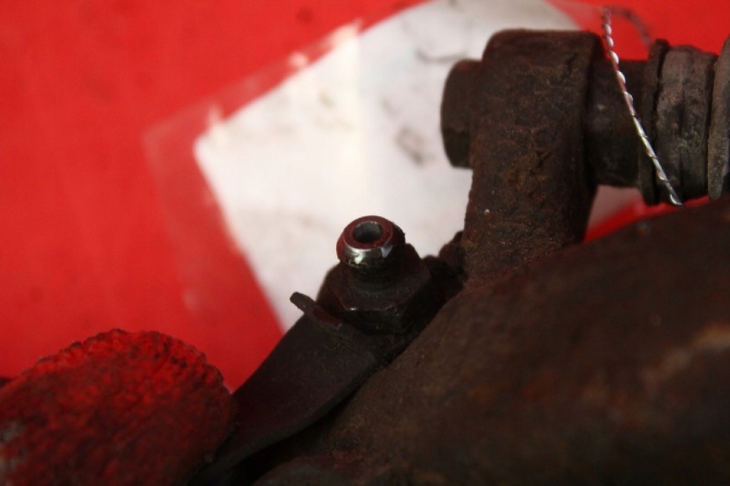 caliper brake left rear part BMW E87 2.0 D 122 KM 04-07