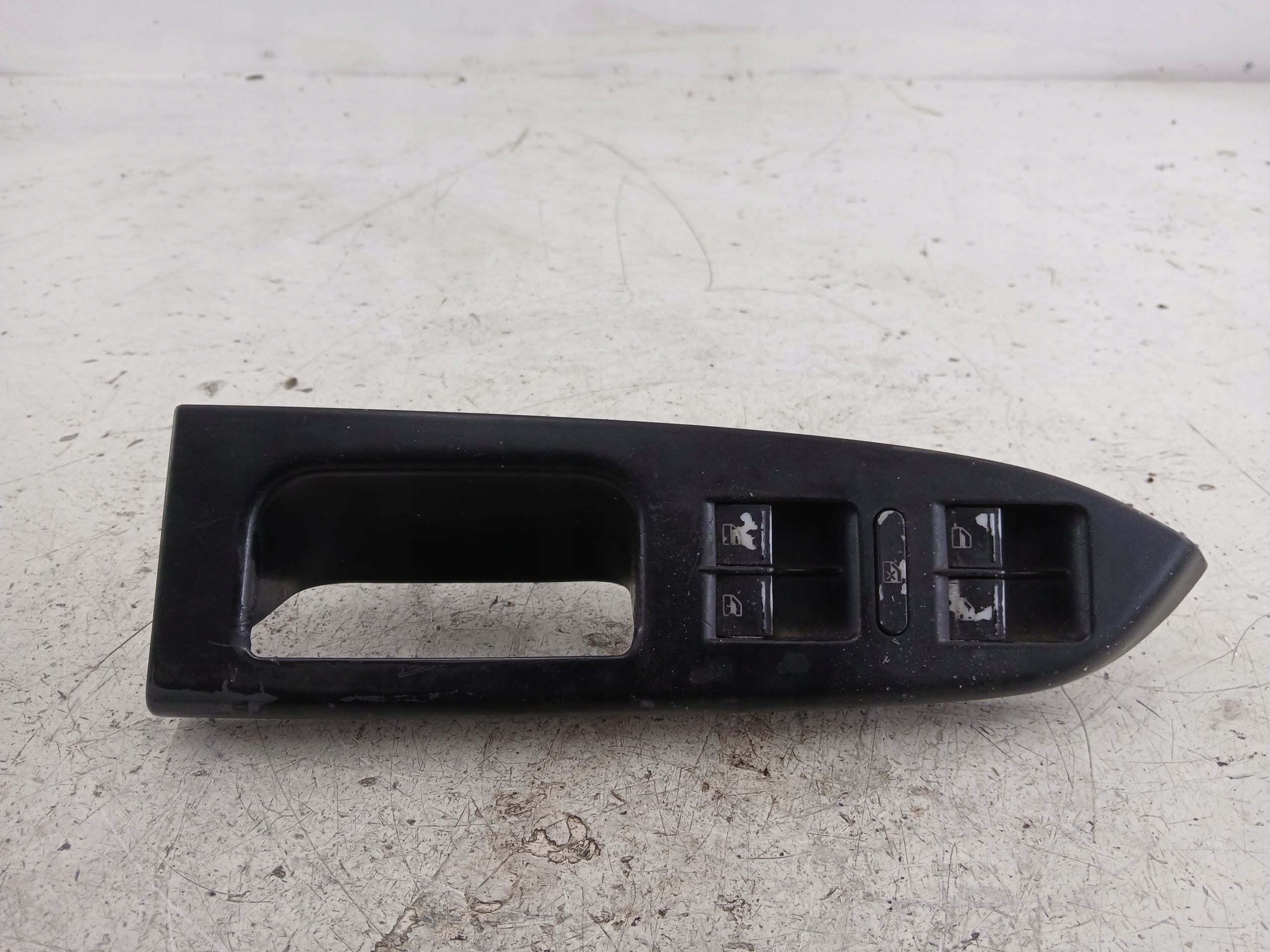 VW TOURAN et PANEL Vitre Gauche Avant
