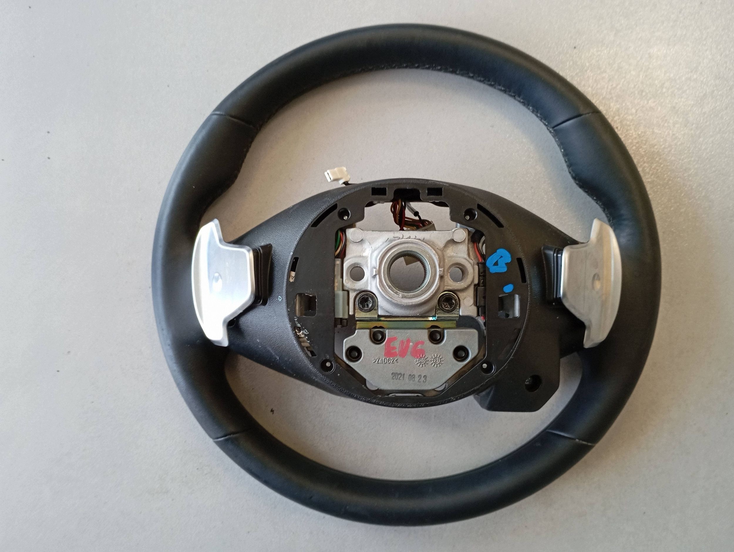 volan KIA EV6