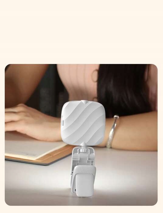 Lampa LED do laptopa telefonu smartphona na klips do zdjęć selfie MOCNA Model D1