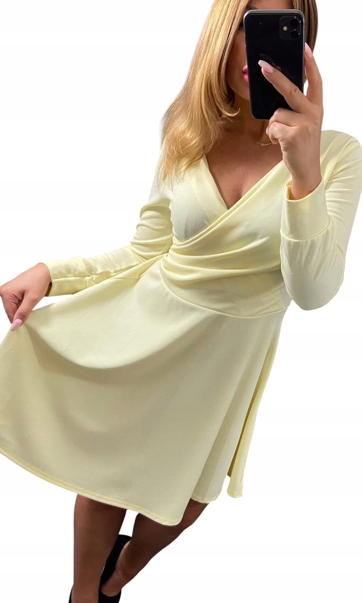 V567 Šaty S Dlouhým Rukávem Hladká Rozevřená Žlutá vel. 48 (4XL)