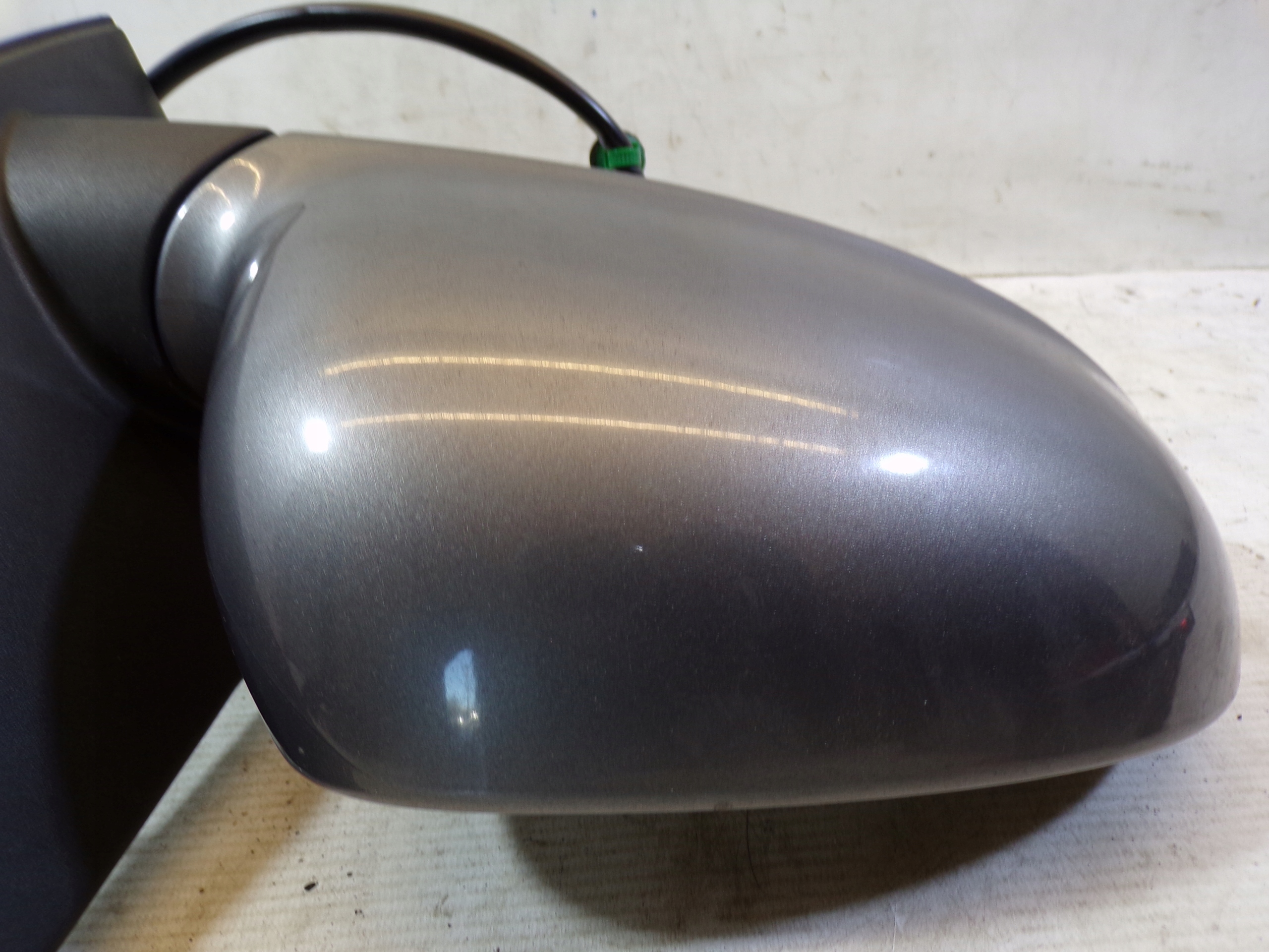 mirror right VOLKSWAGEN GOLF 5 V 6 PIN colour LA7T