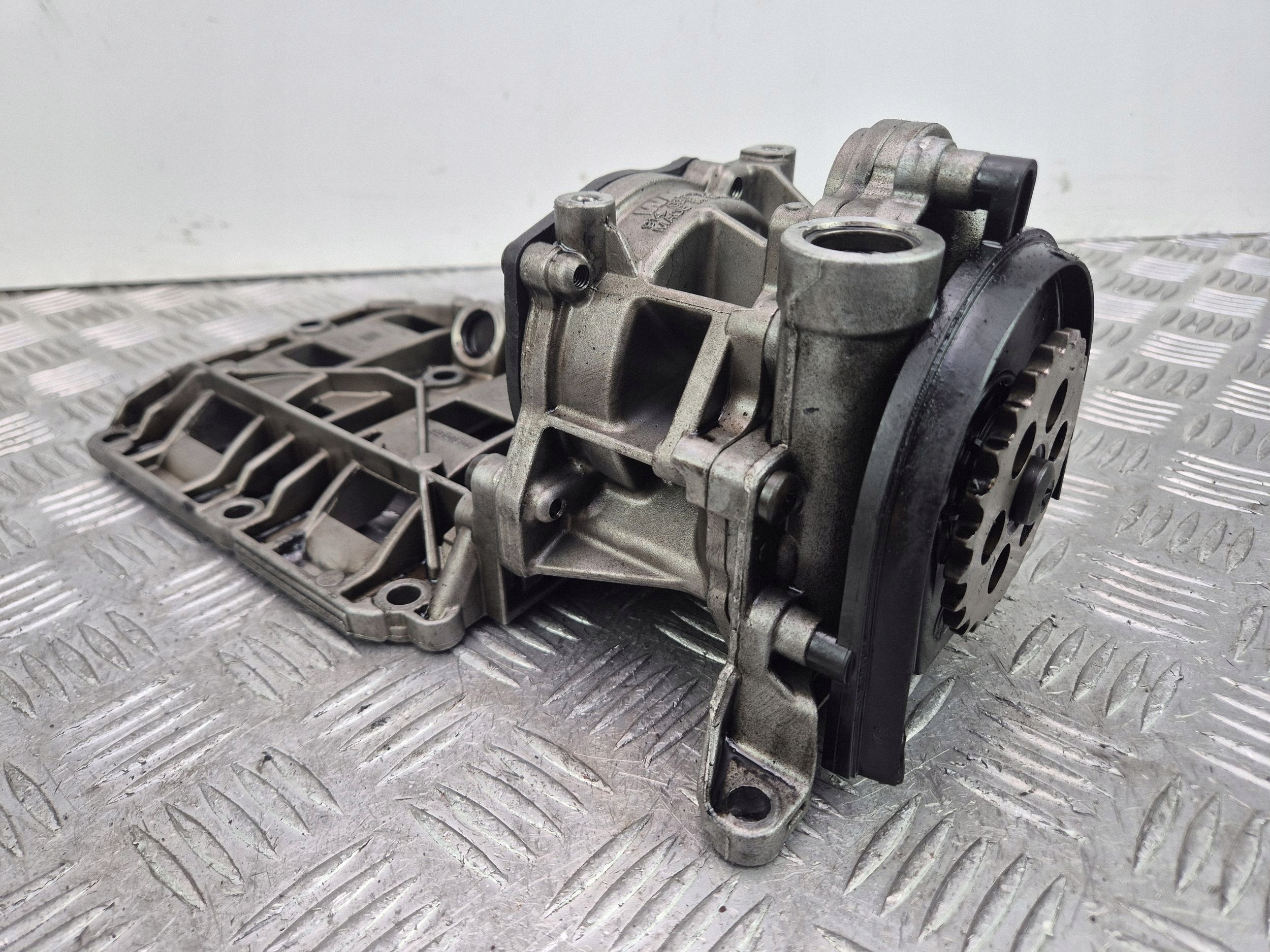 ölpumpe BMW 3 E90 E91 320d 914030754 N47D20A