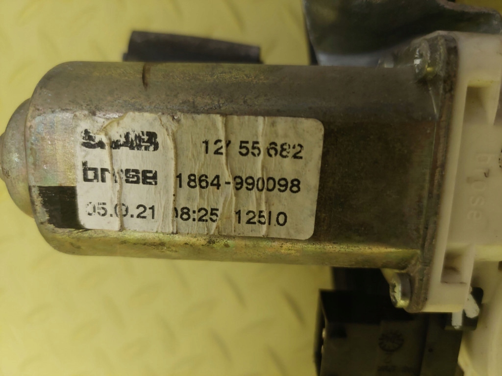 SAAB 9-3 II KOMBI window regulator right front 1864990098