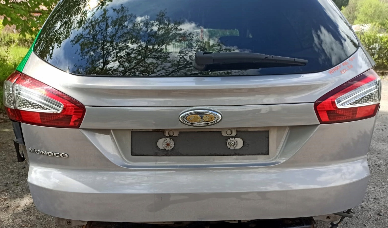 FORD MONDEO MK4 11R KOMBI boot doors BA KMPL