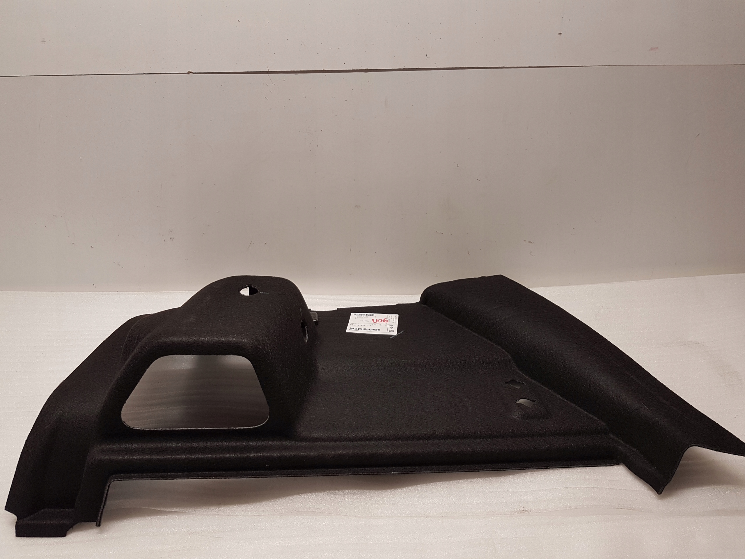 side upholstery boot right rear part BMW 2 U06 9418702