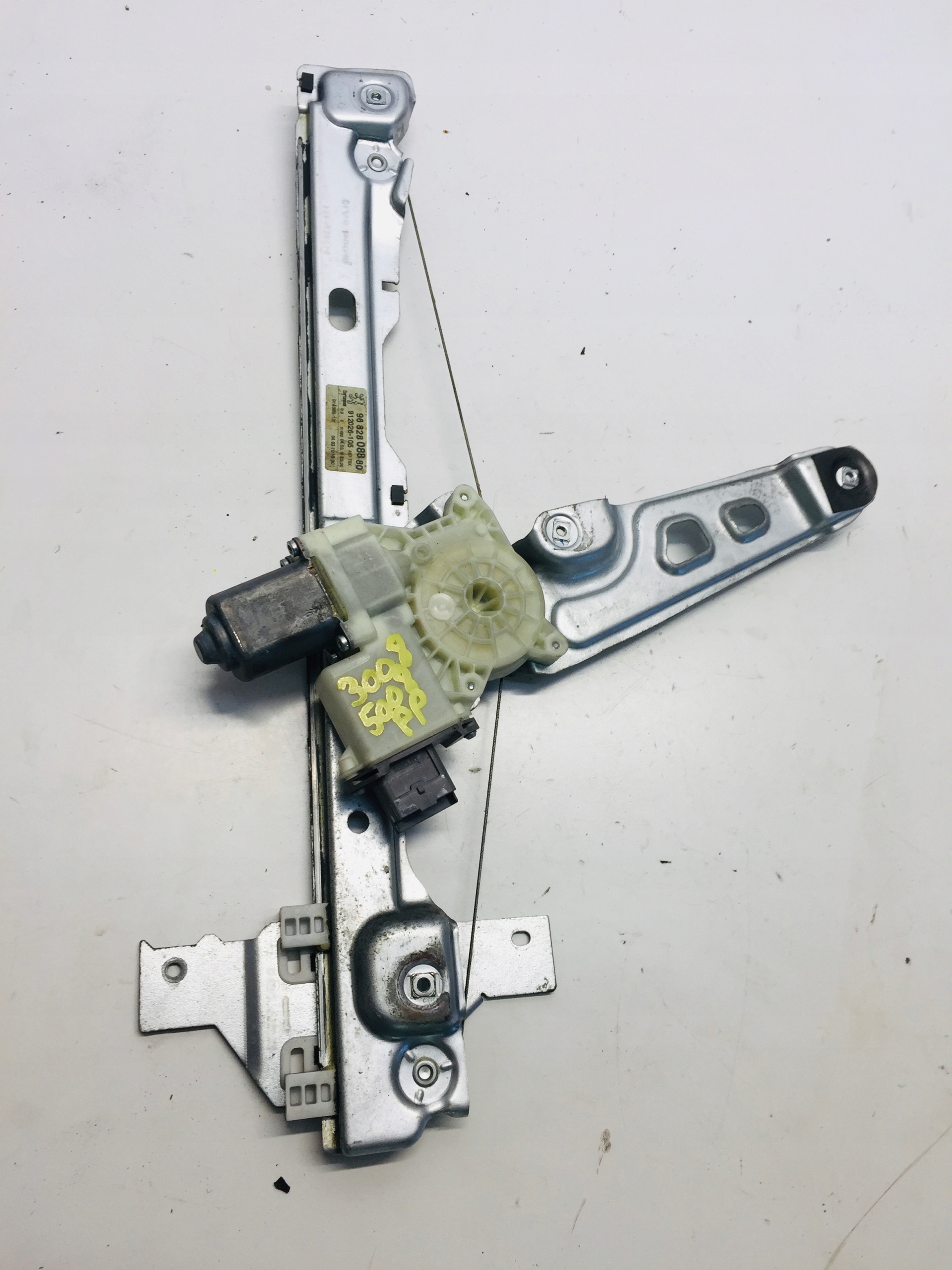 PODNOŚNIK SZYBY DRZWI PRAWE PRZÓD PEUGEOT 3008 5008 PRAWY