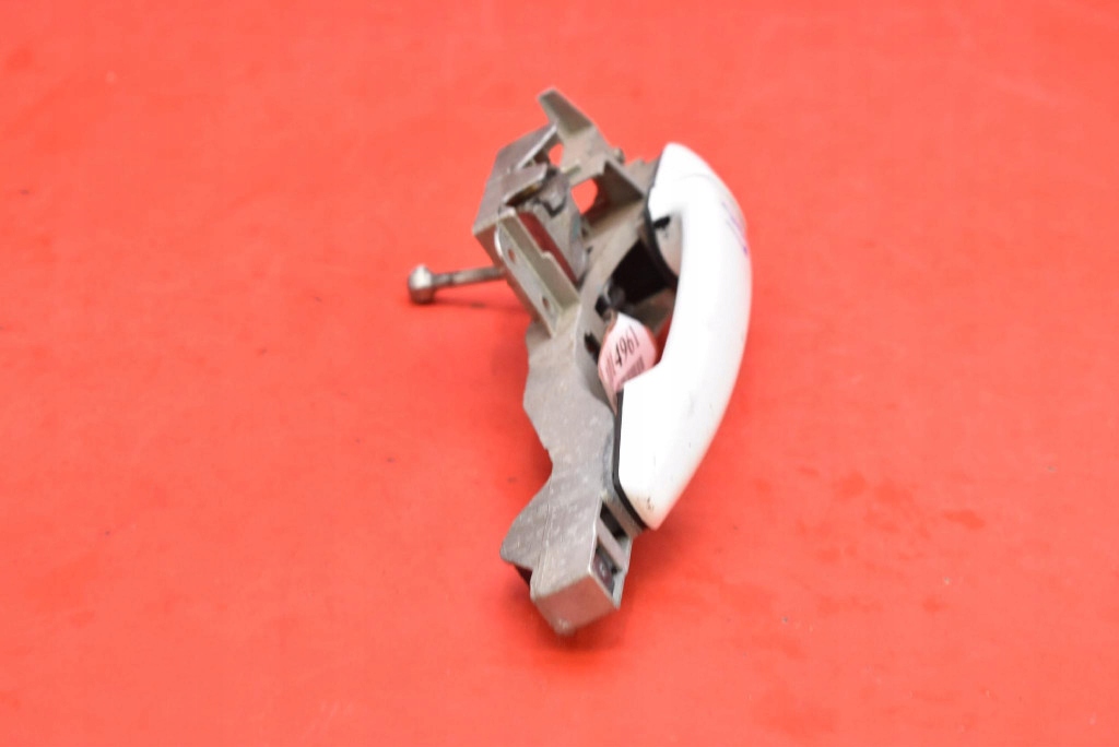 handle left front front BIALA 9682508180 CITROEN C4 1 and LIFT 08-11