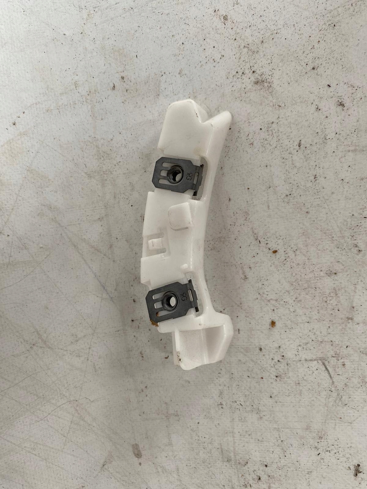 PEUGEOT 208 and 12-> bumper bracket left front front 9673270180