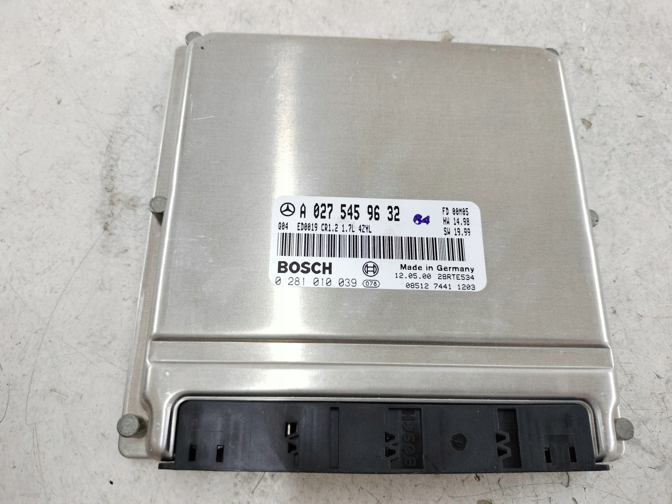 computer control unit of the engine 0281010039 A0275459632 MERCEDES W168