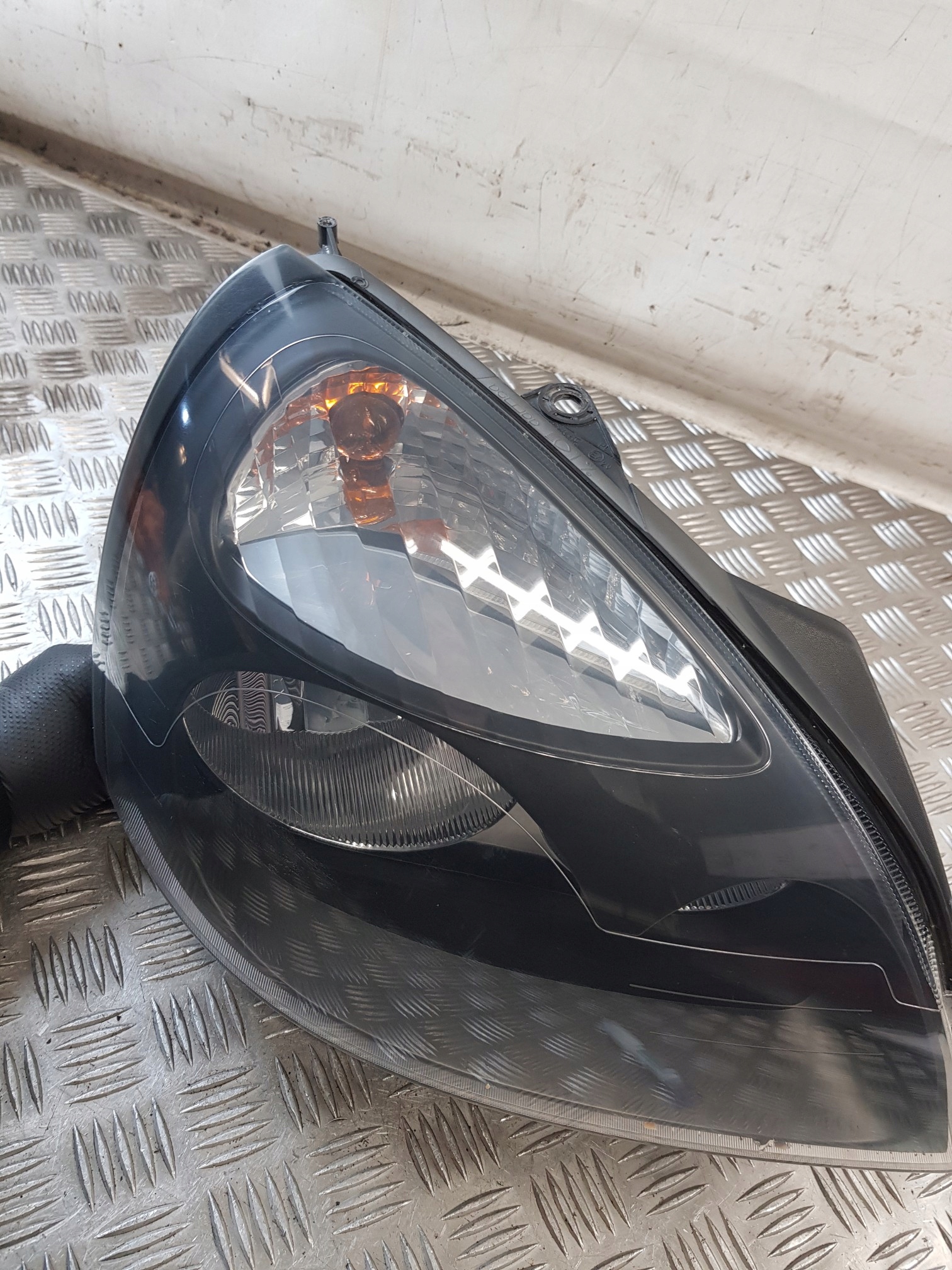 light right front 8200228792 RENAULT THALIA and LIFT 04R- EUROPA