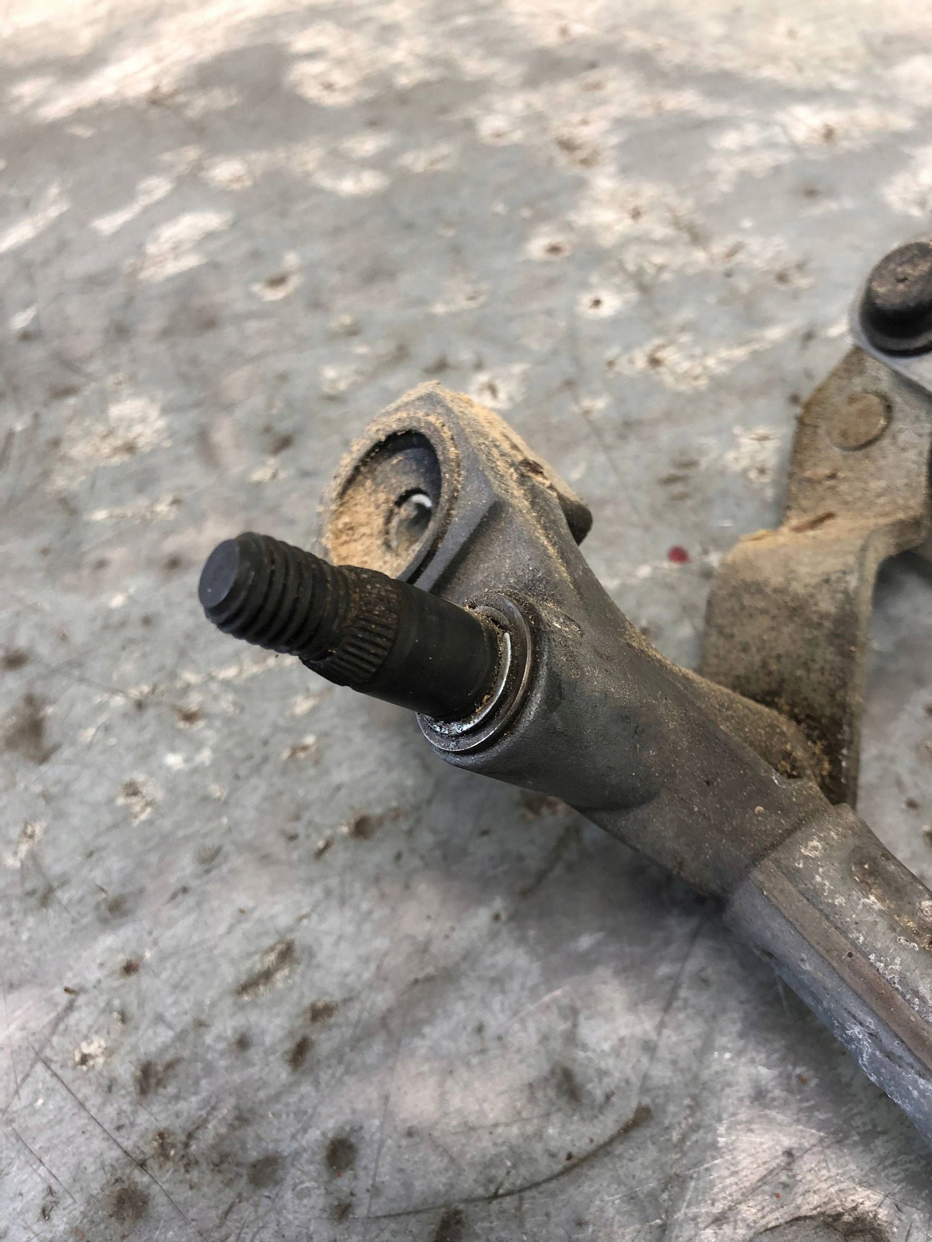 Wischergestänge FORD FIESTA MK7 8A61-17500-AG