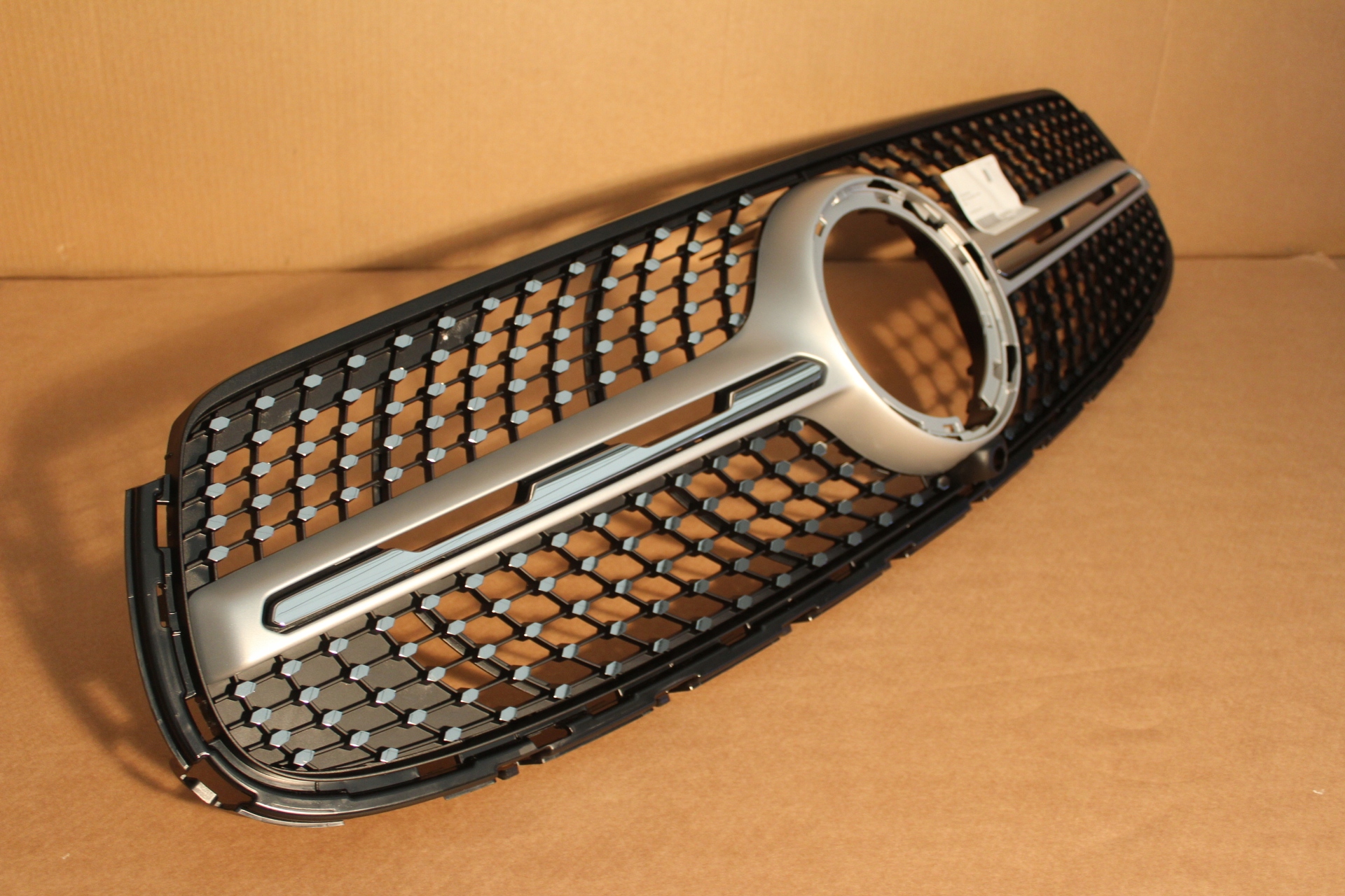 Atrapa Grill Mercedes GLC 253 LIFT AMG DIAMENT NOWY ORYGINAŁ Wersja Europejska