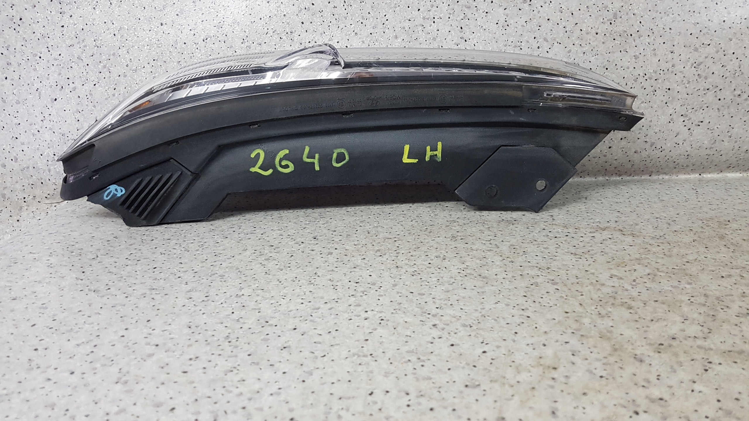 HYUNDAI KONA 2017 - left light DRL LED 2640