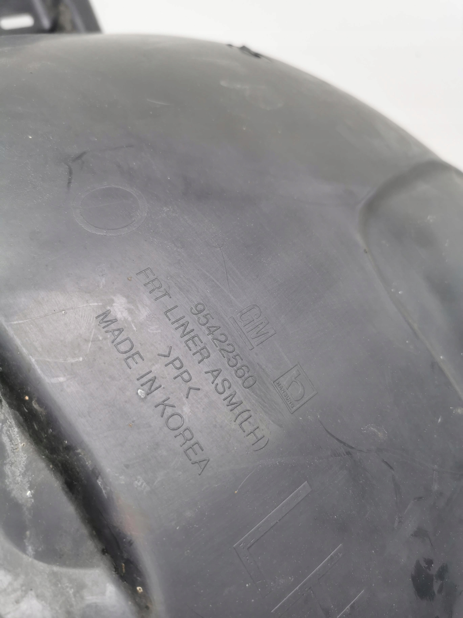 mudguard left front OPEL MOKKA A 2012-2016 95422560