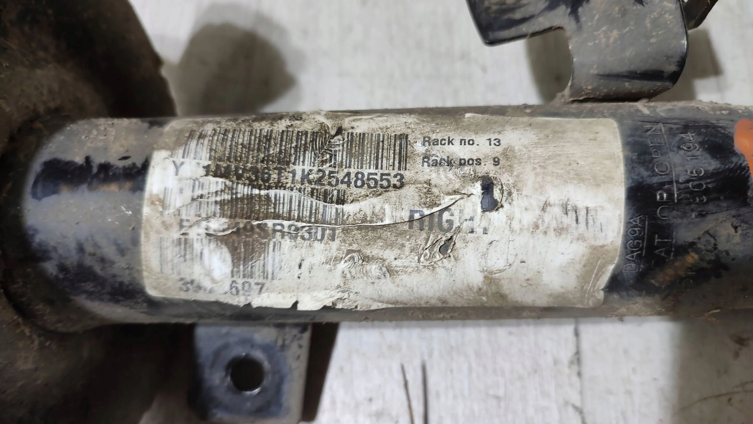 Volvo V40 2018 front side right shock absorber Mcperson