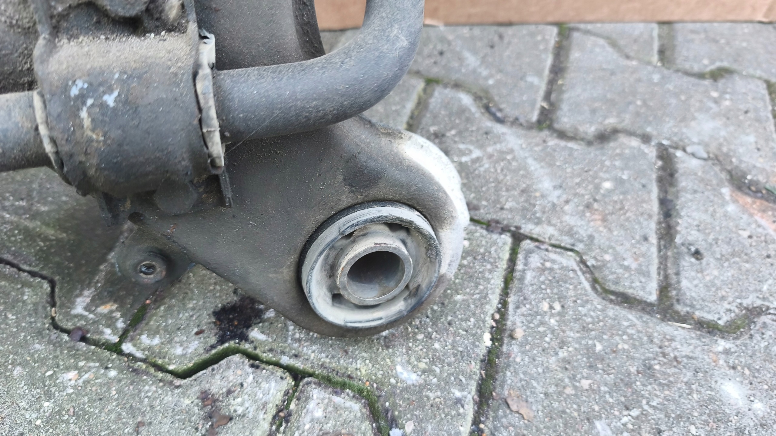 subframe axle beam front VOLVO XC90 and 2003r 2.5B