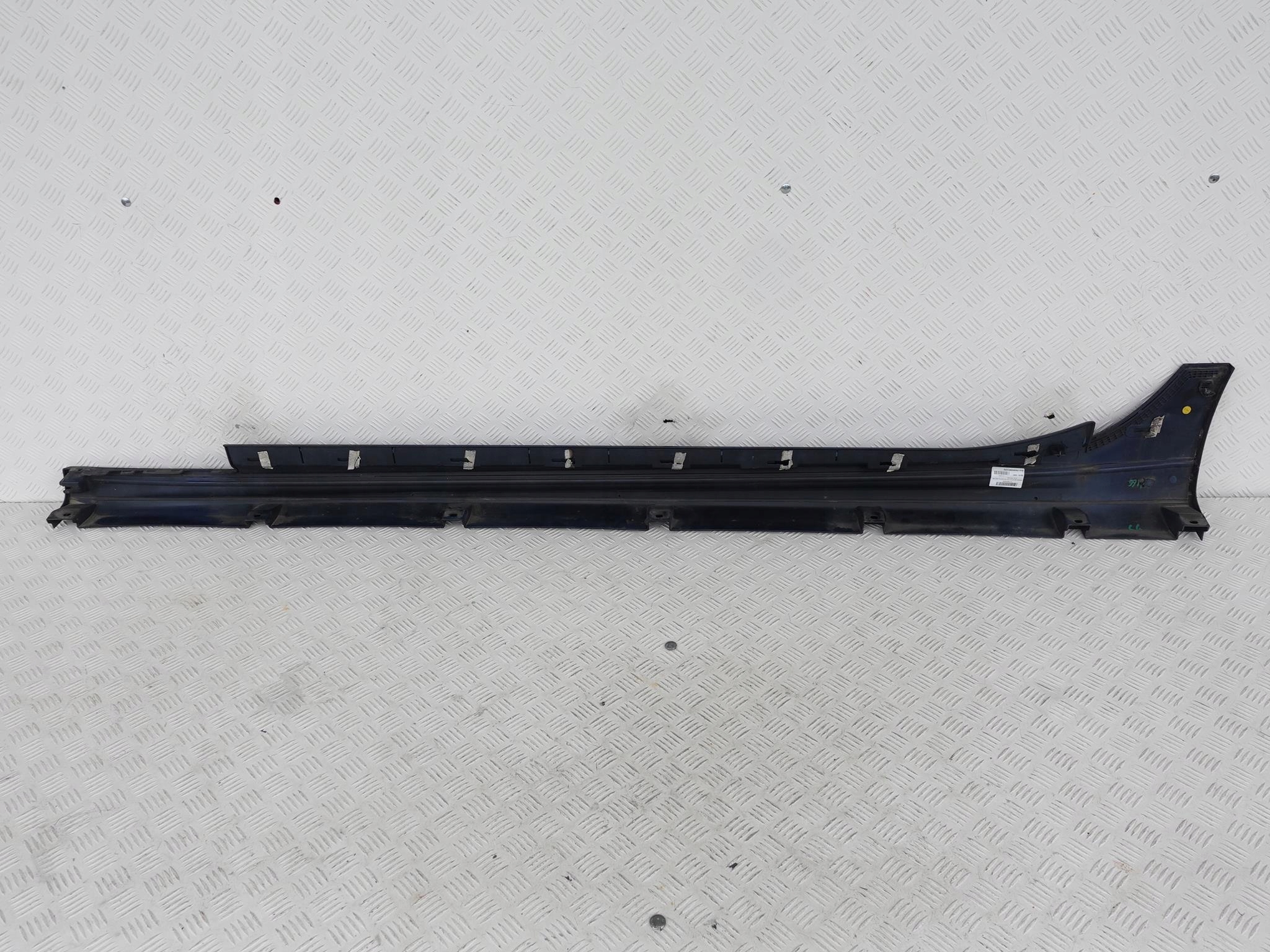 MASERATI GHIBLI M157 13-17 threshold right moulding