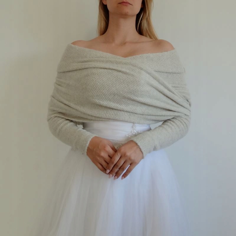 Sweterek Ola Beżowy, S Model Ola