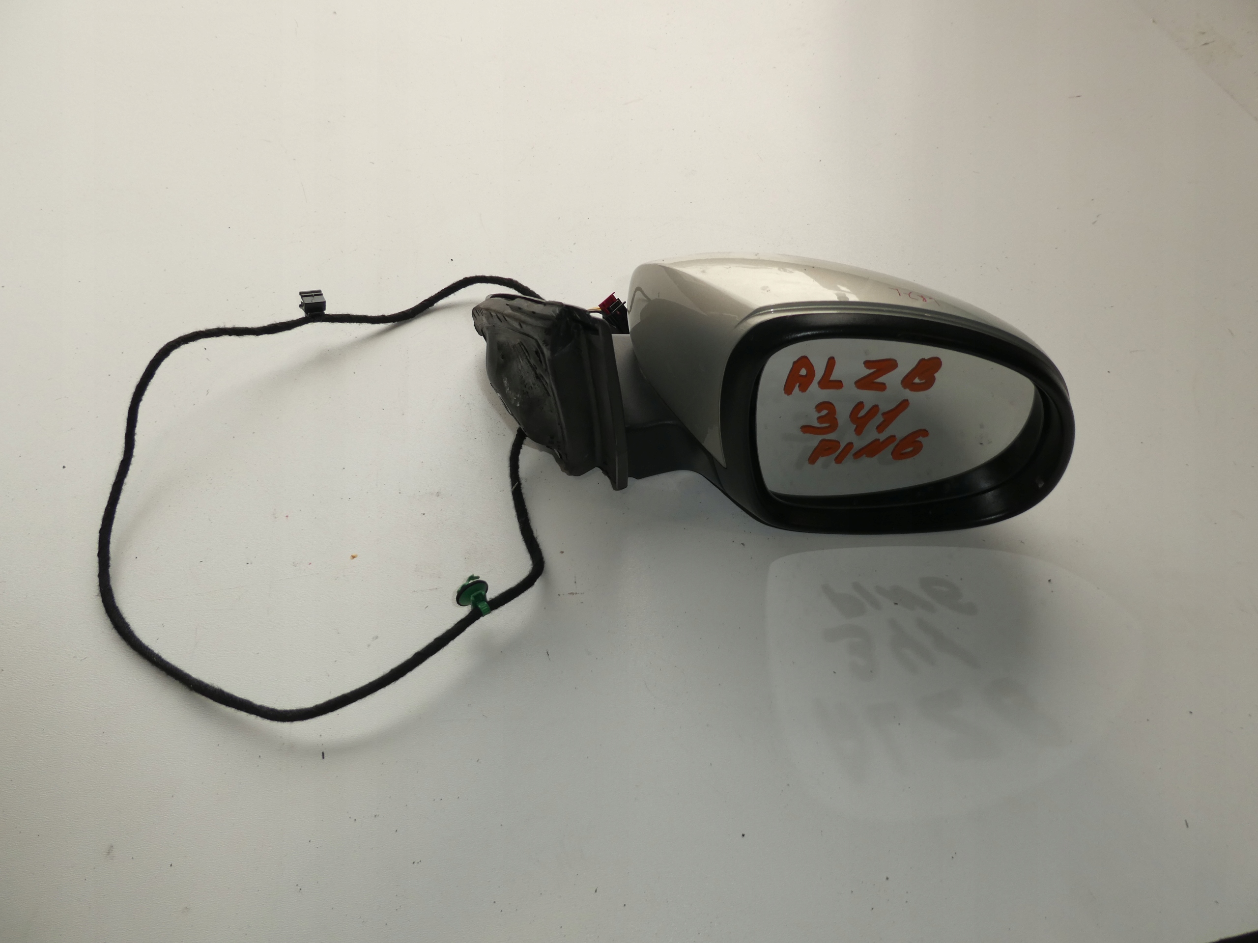 VW TIGUAN mirror right 5N0857934 6PIN