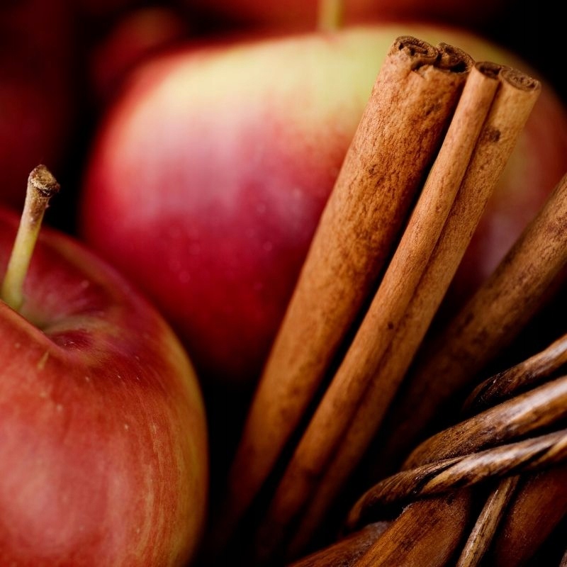 Zapach do świec sojowych wosku olejek zapachowy 100ml JABŁKO-CYNAMON Pojemność 100 ml