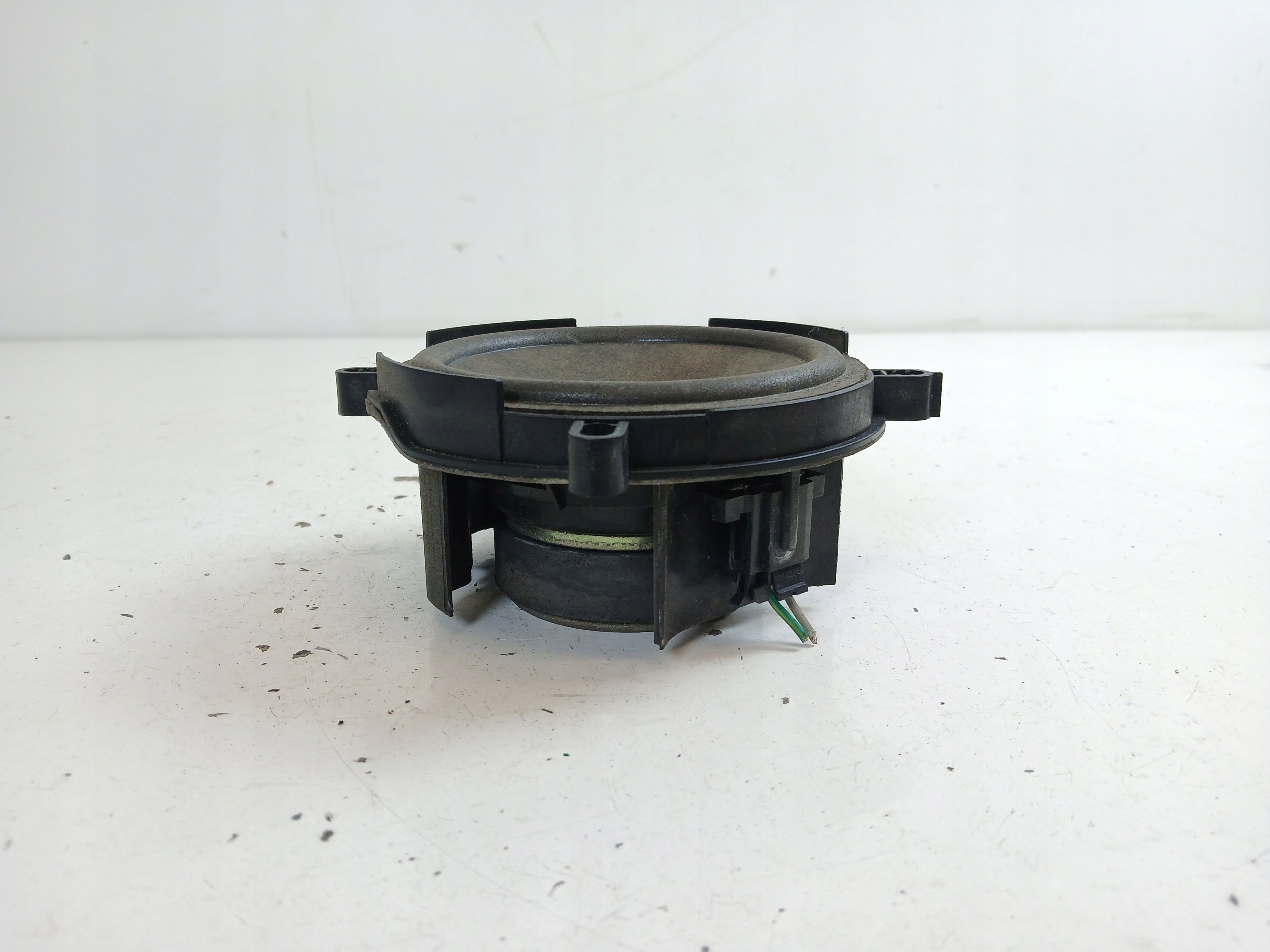 VOLVO V40 S40 and speaker door 30630156