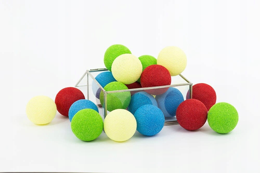 

Zestaw lampek Cotton Balls Vital 50 kul