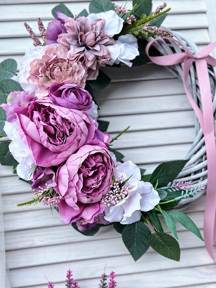 WIANEK KWIATOWY NA DRZWI WIOSENNY STROIK WIENIEC WIKLINOWY LILIOWE PEONIE Marka inna