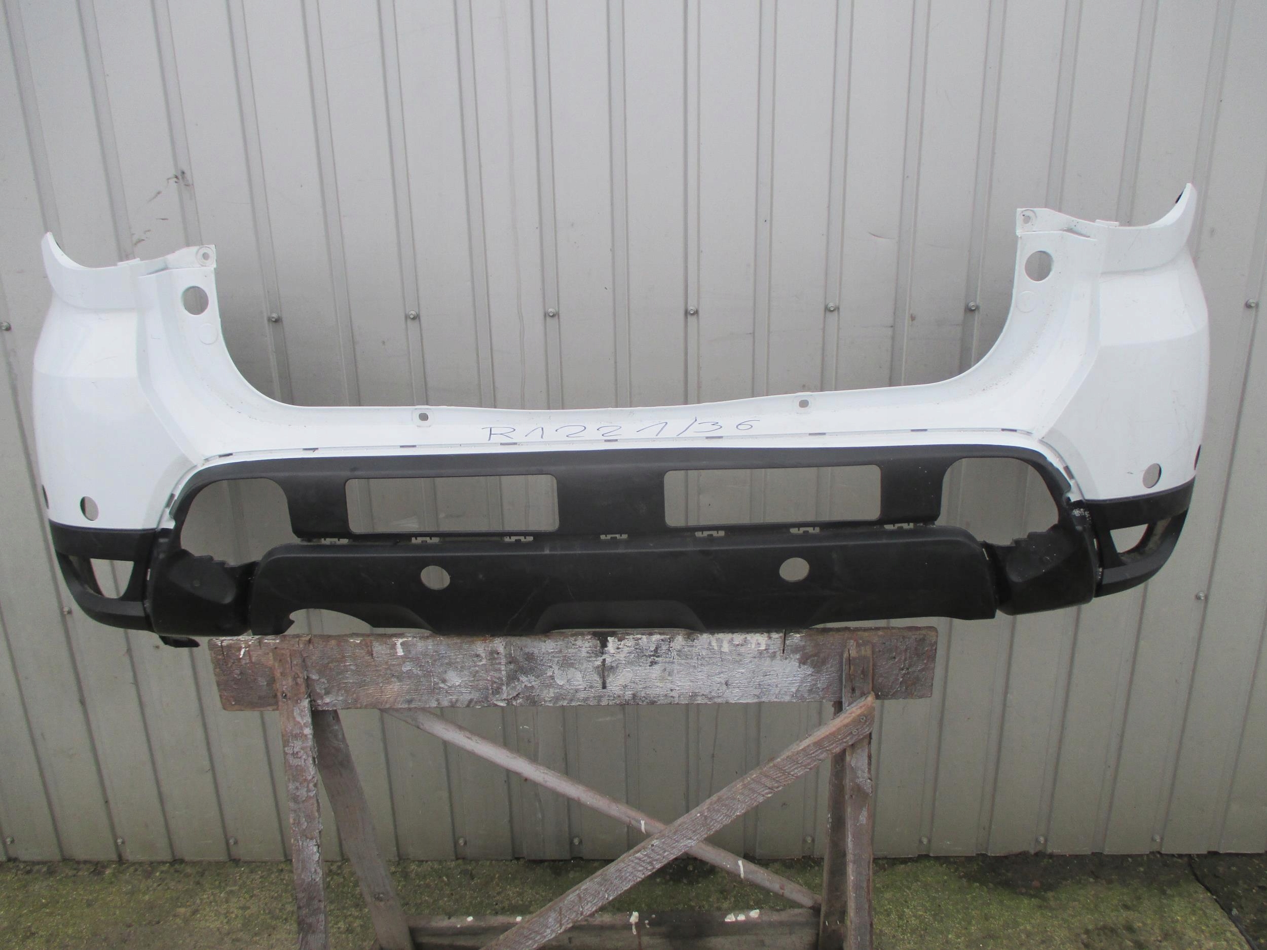 DACIA DUSTER 2 II 17-21 ZDERZAK TYLNY 850222027R