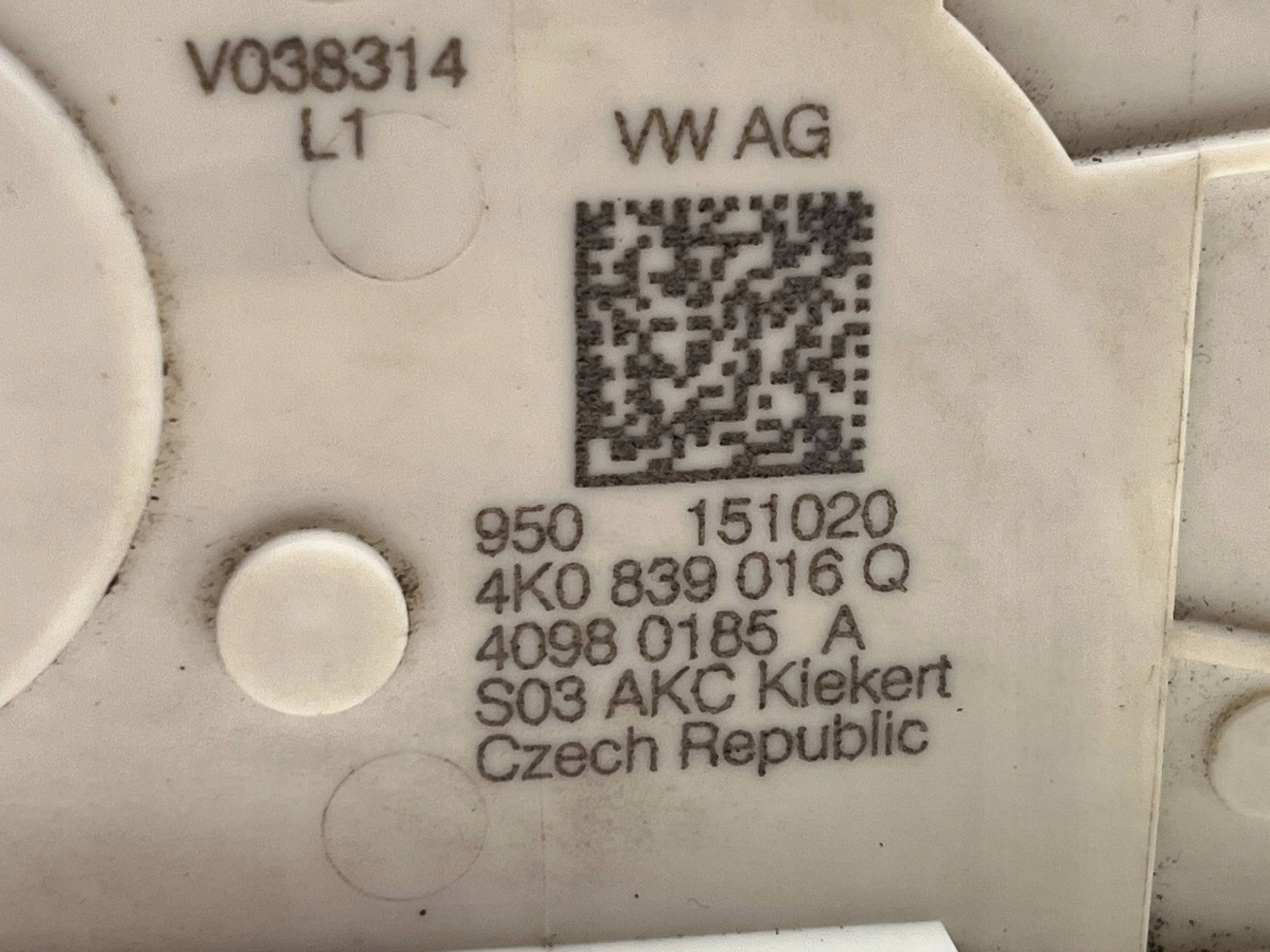 AUDI A6 C8 lock door right rear part 4K0839016Q @M
