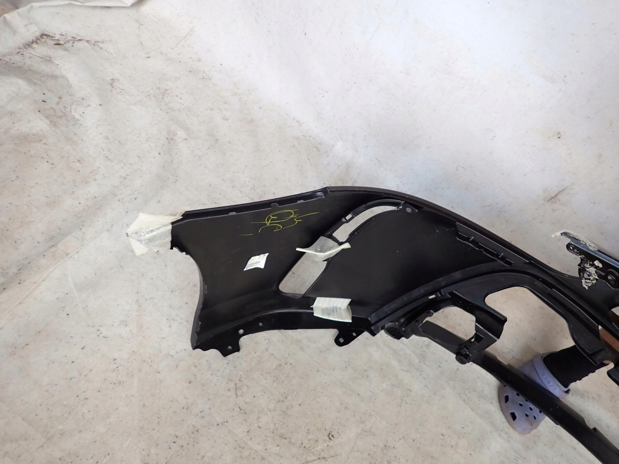 TOYOTA PRIUS + plus LIFT 2015 - bumper front front new