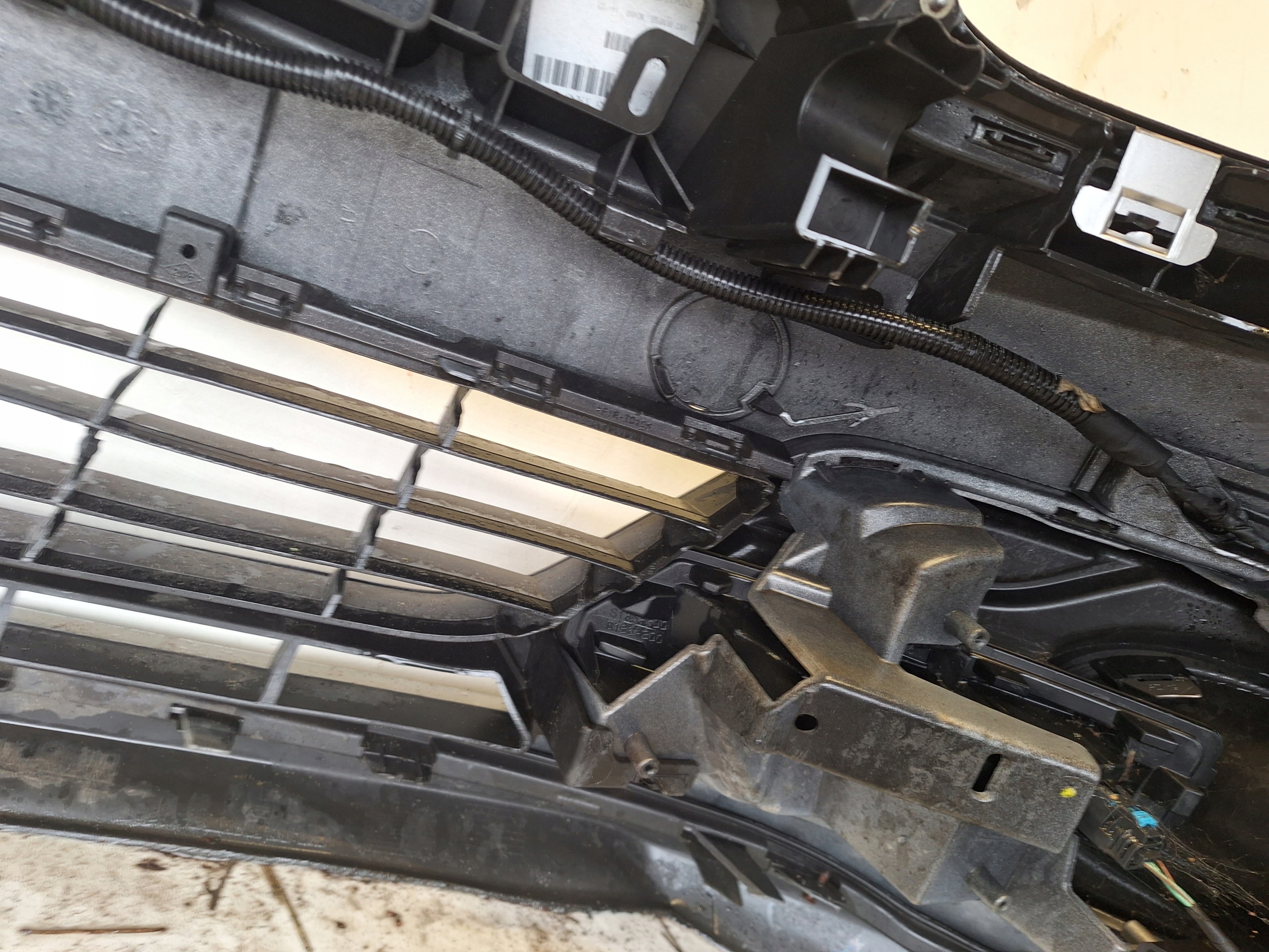 RENAULT MEGANE III LIFT 14-16 Paraurti + LED