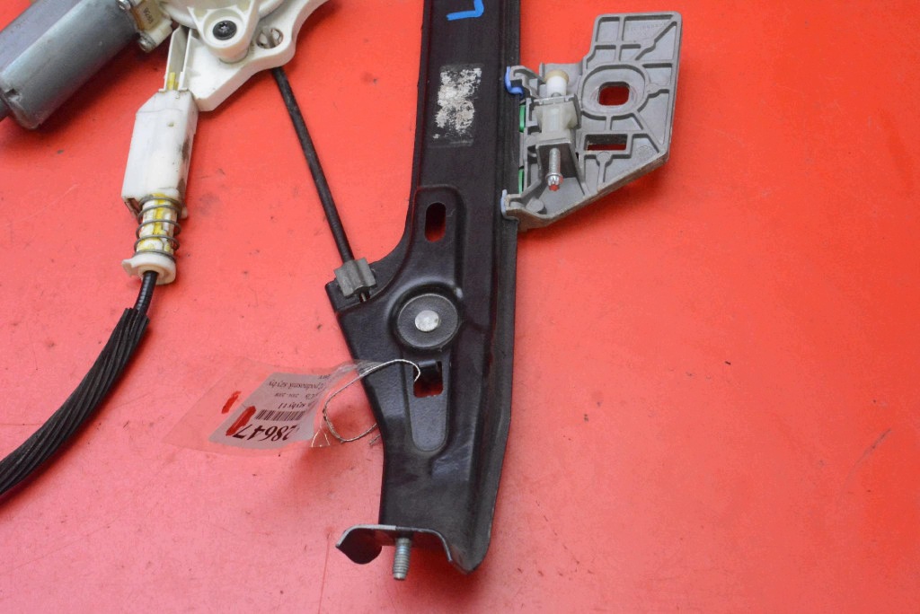 window regulator left rear part A2198200542 MERCEDES CLS C219 04-10