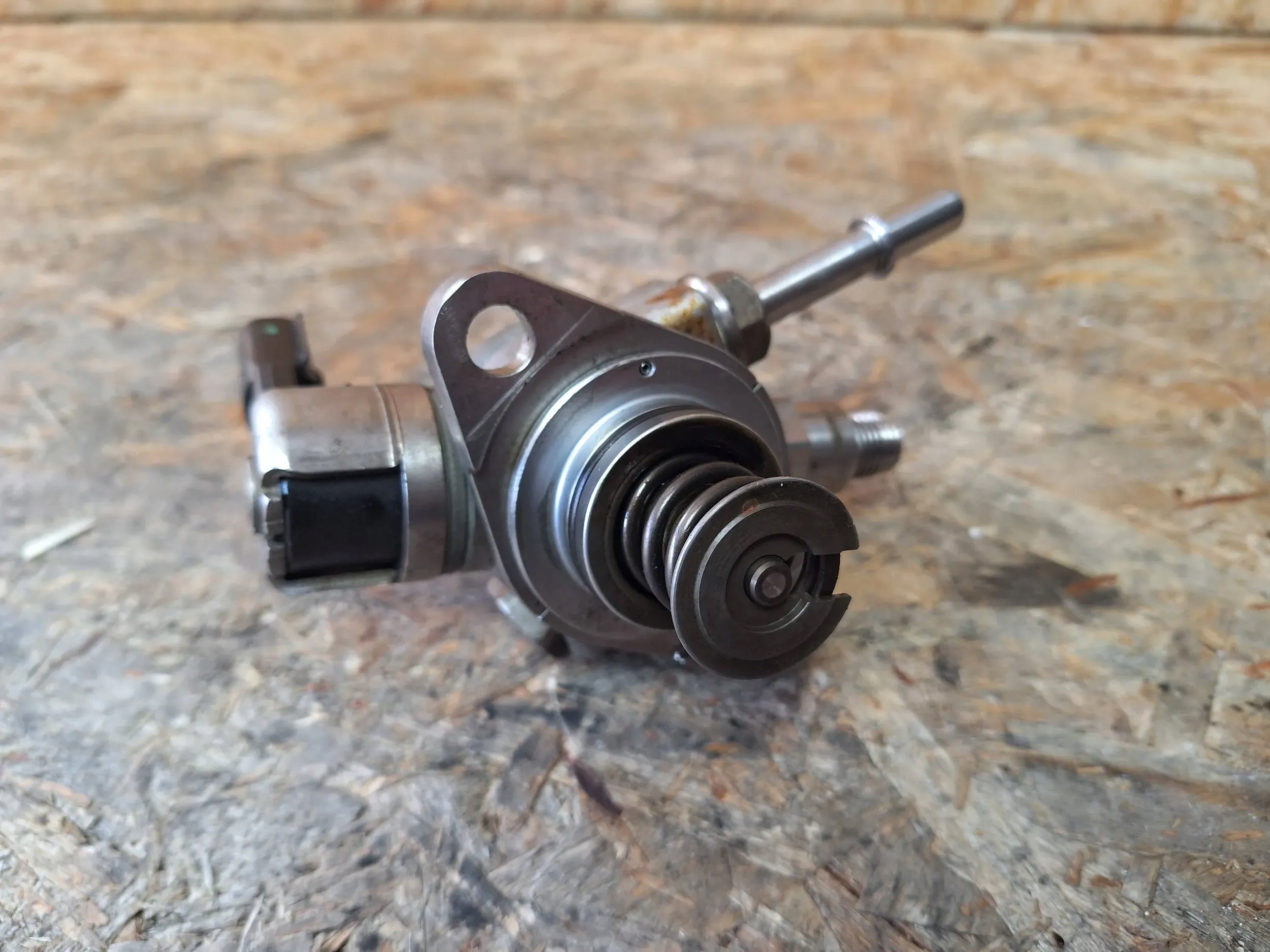 POMPE D’INJECTION CARBURANT 295100-0361 OPEL CHEVROLET