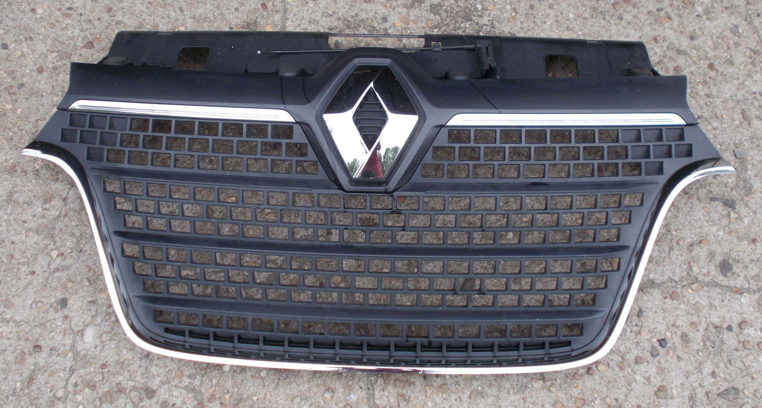 RENAULT MASTER III 19R grill grille front 628959833R