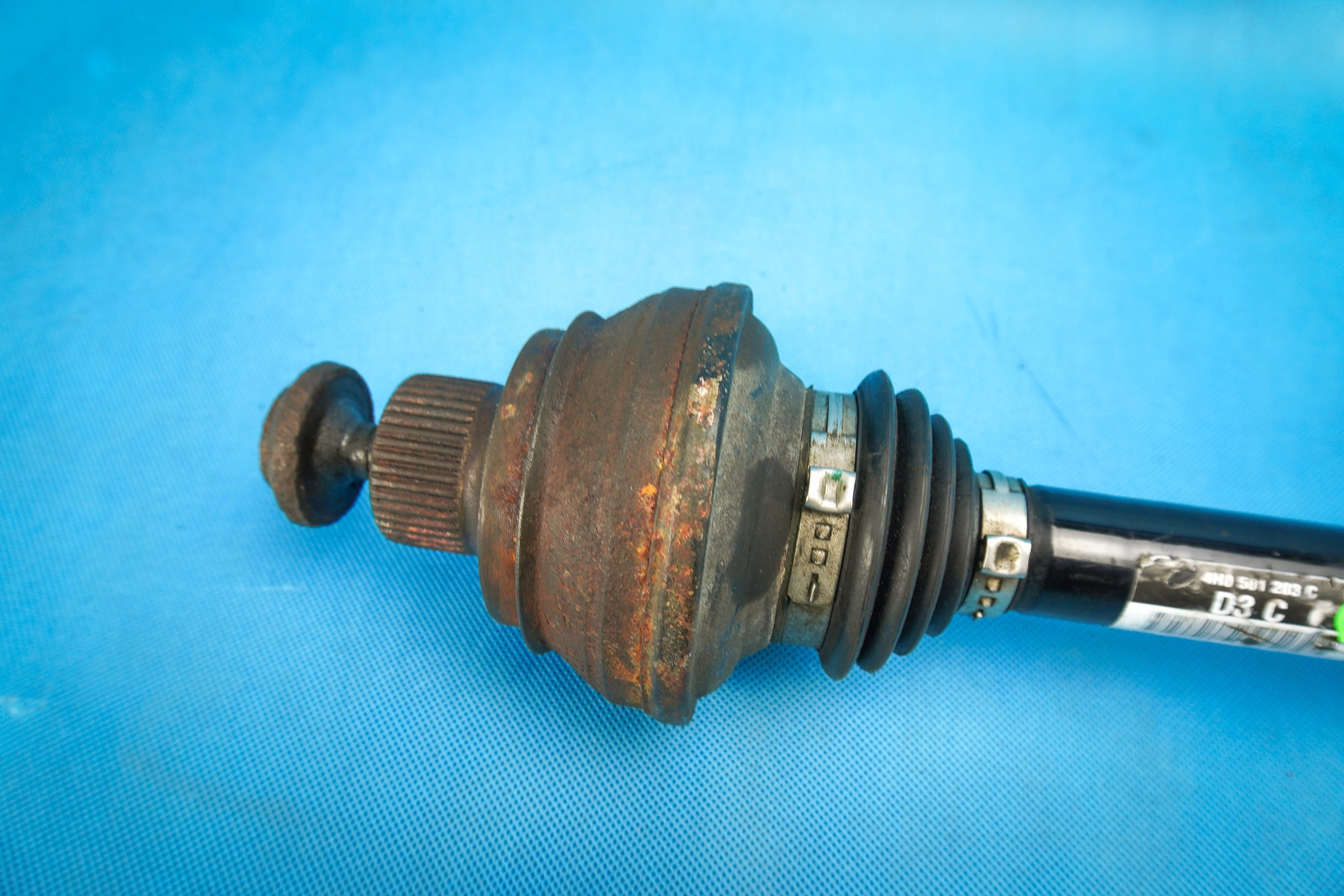 semi-axis rear left Audi A8 4H0501203C 4,2 TDI