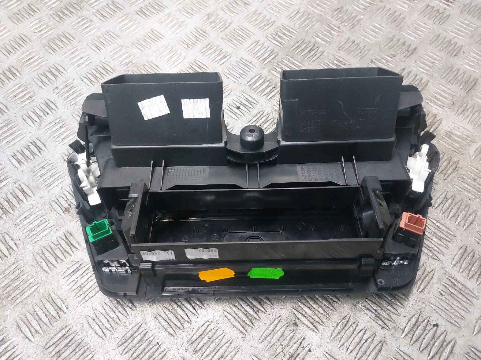 grid air conditioning devices central + left CITROEN C4 PICASSO and 9683265580