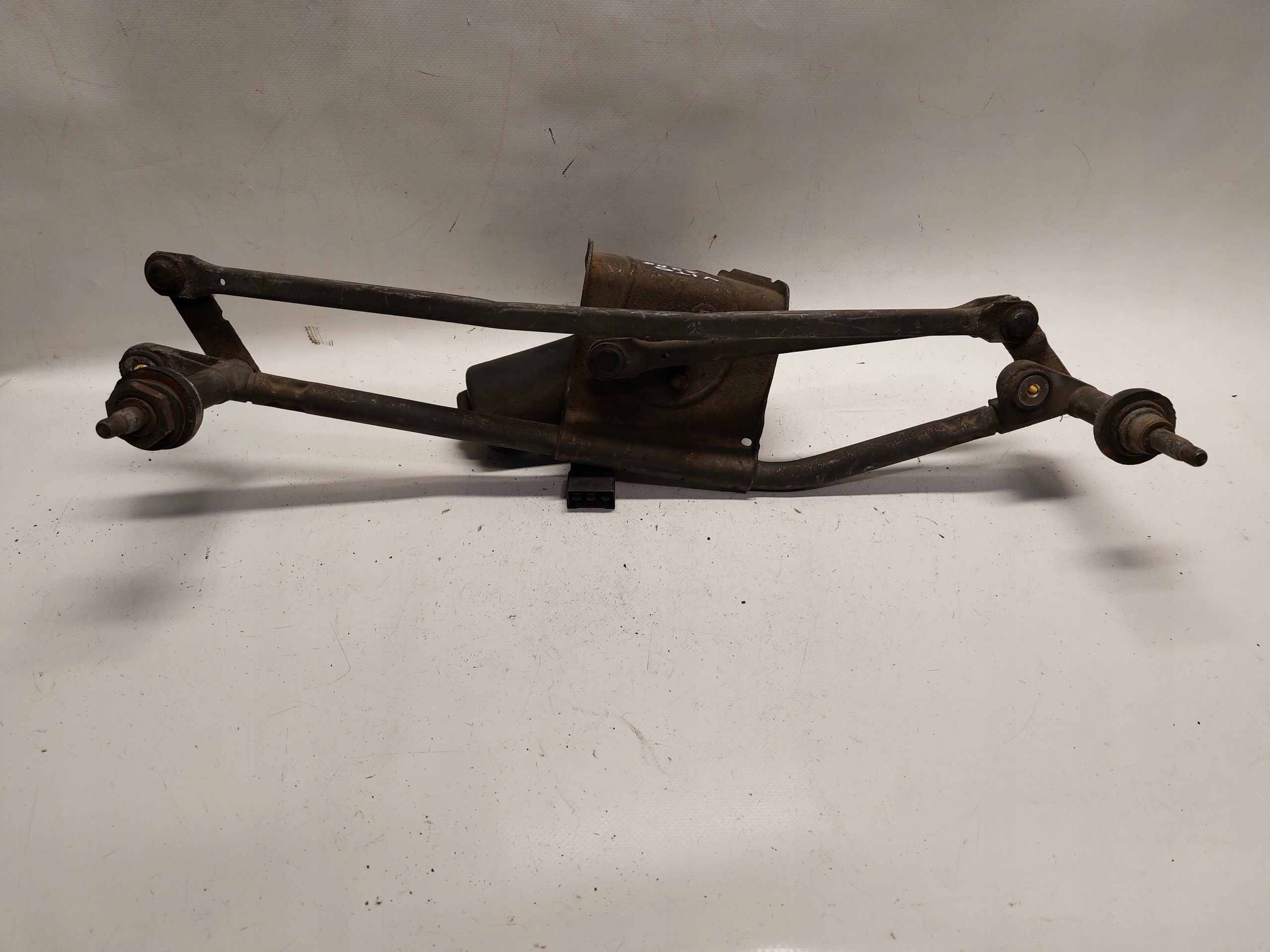 Mercedes wiper mechanism front VITO W638