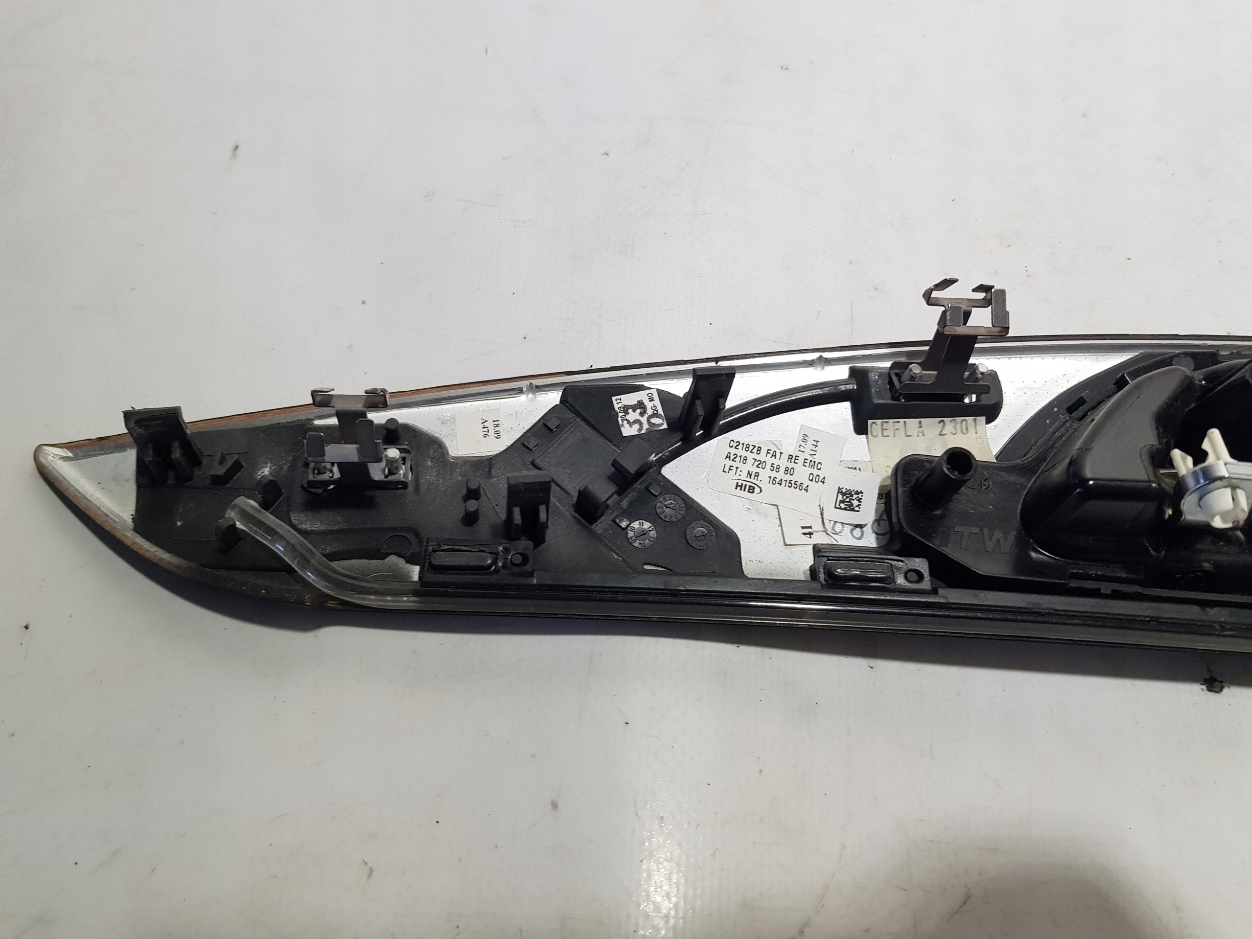 MERCEDES CLS W218 handle right front DEKOR moulding door 2187600261