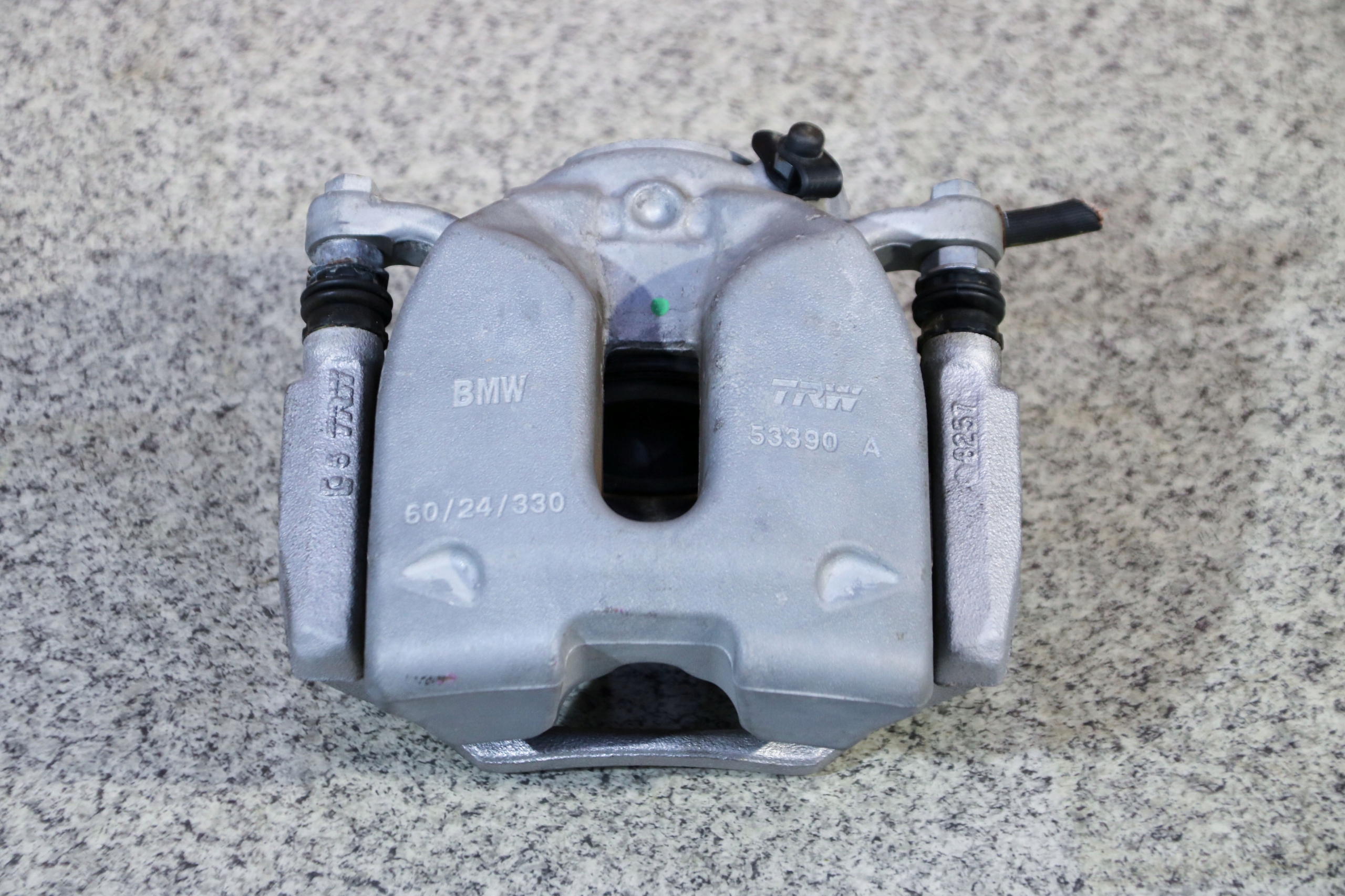 BMW 3 G20 caliper brake right front front 60/24/330 9 km !!!
