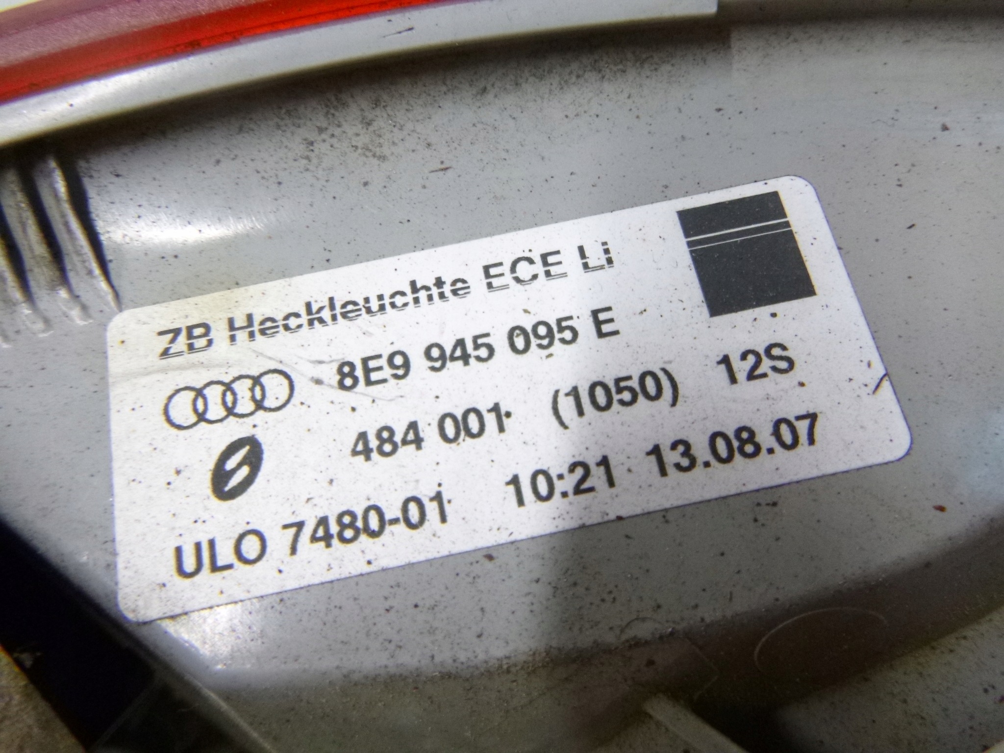 light rear part right Audi A4 B7 Kombi Avant 8E9945095E original 2007r.