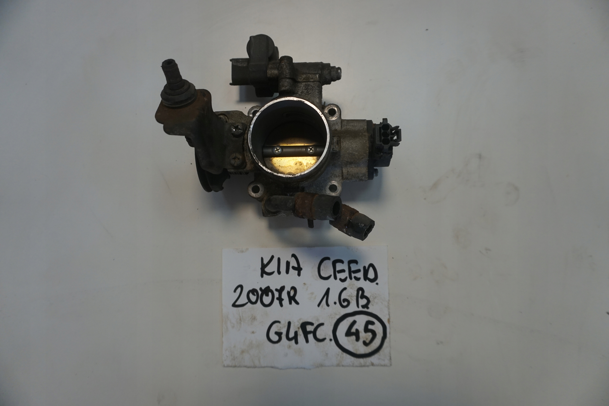 KIA CEED I 2007r 1.6B G4FC PRZEPUSTNICA 351002B000