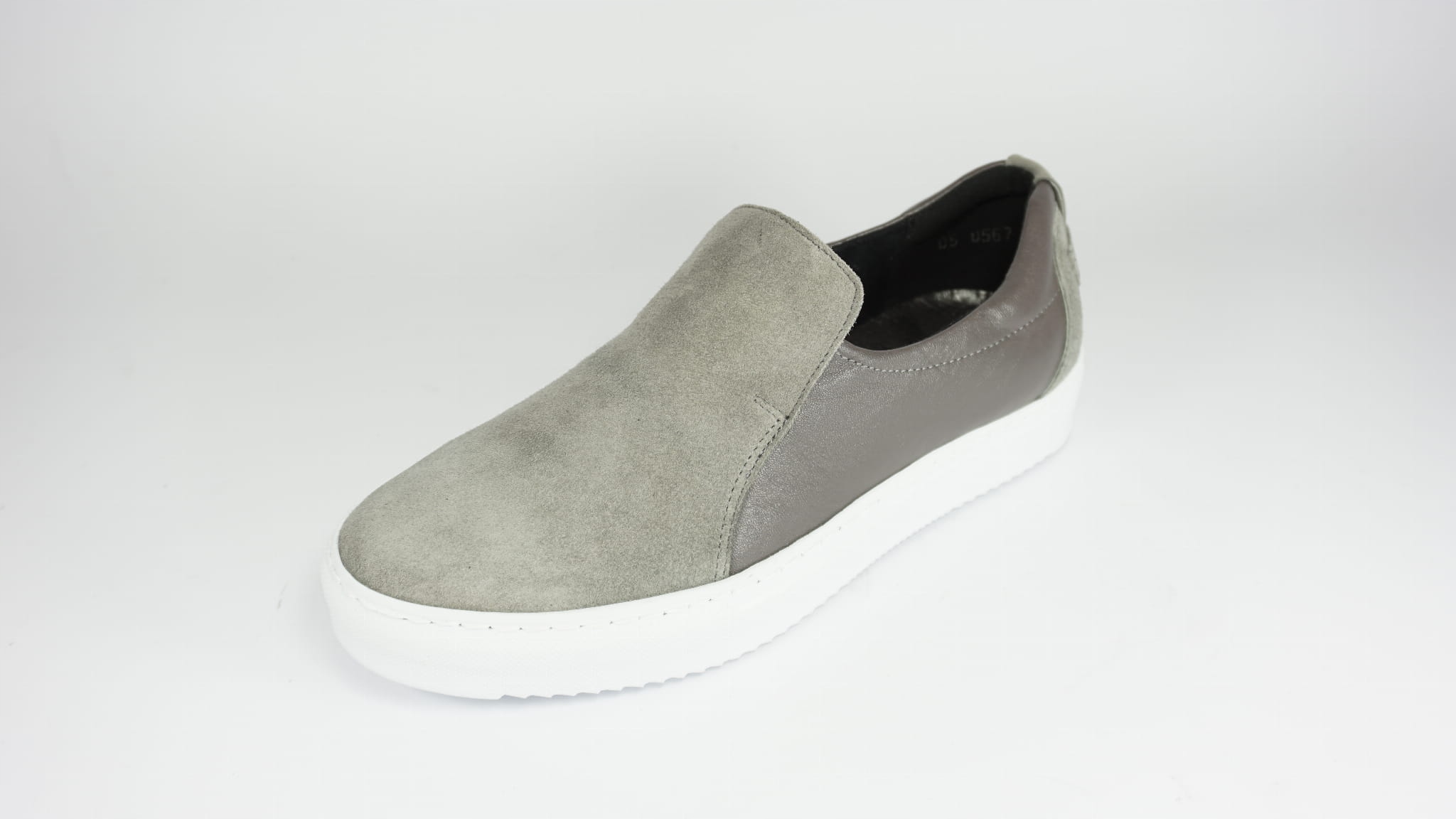 PÓŁBUTY DAMSKIE SLIP-ON NIK 05-0567-11 SZARY R41 Płeć kobieta